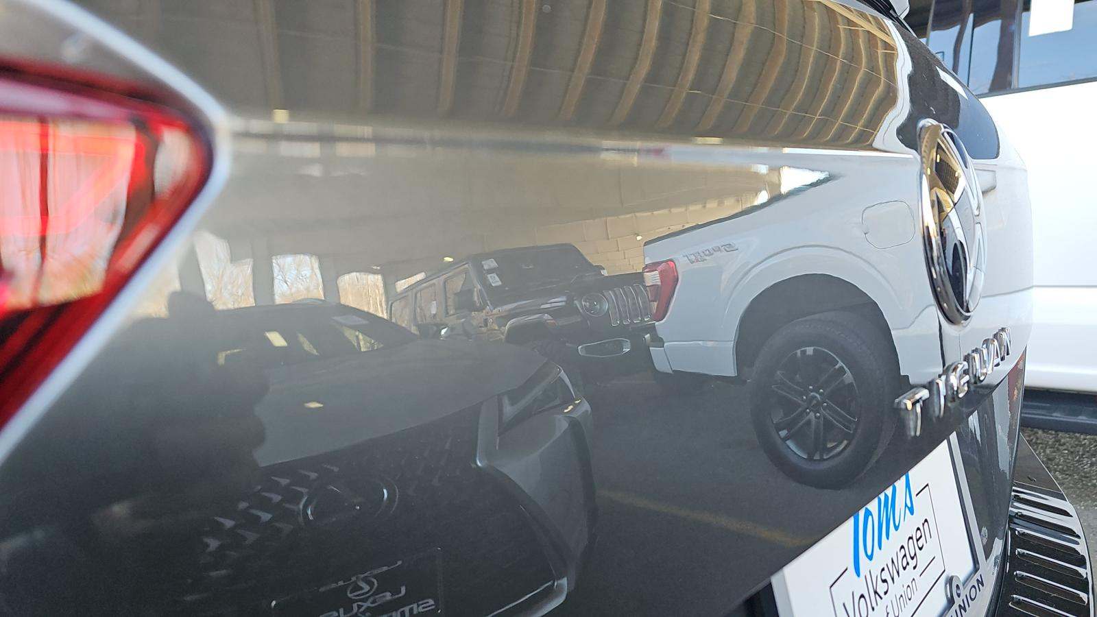 2024 Volkswagen Tiguan 2.0T SE R-Line Black AWD