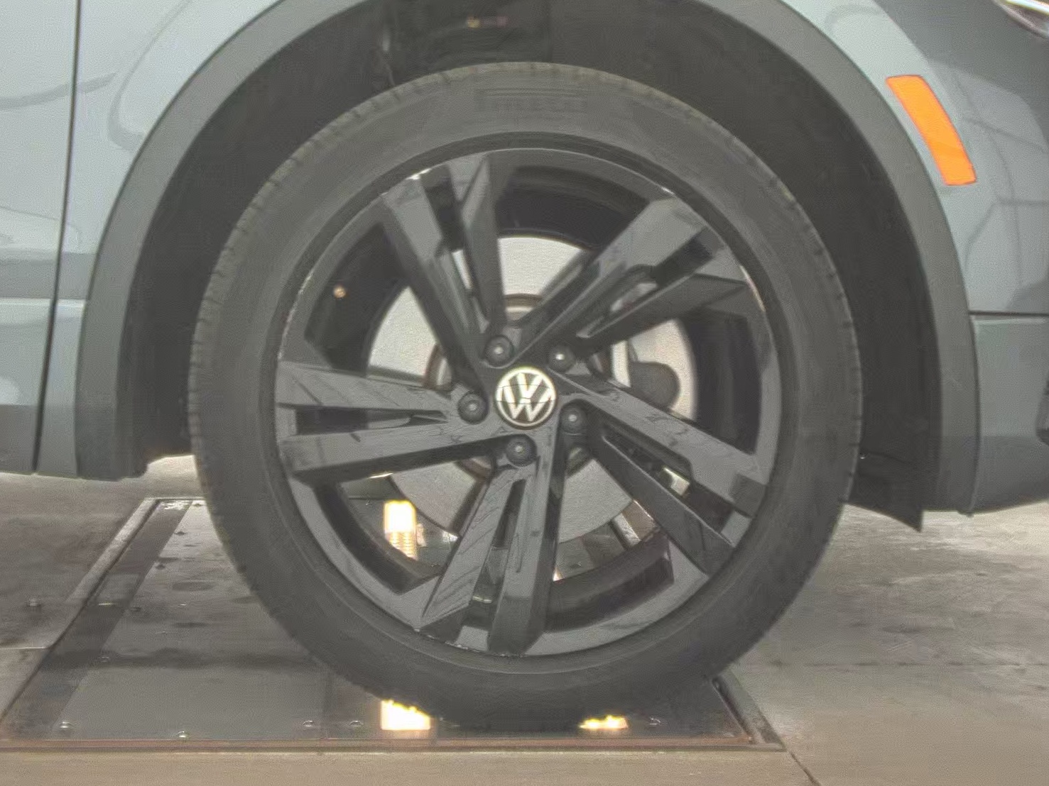 2024 Volkswagen Tiguan 2.0T SE R-Line Black AWD