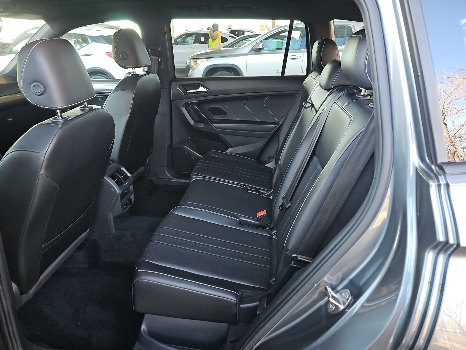 2024 Volkswagen Tiguan 2.0T SE R-Line Black AWD