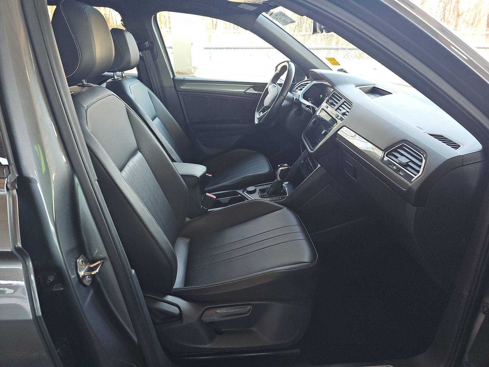 2024 Volkswagen Tiguan 2.0T SE R-Line Black AWD