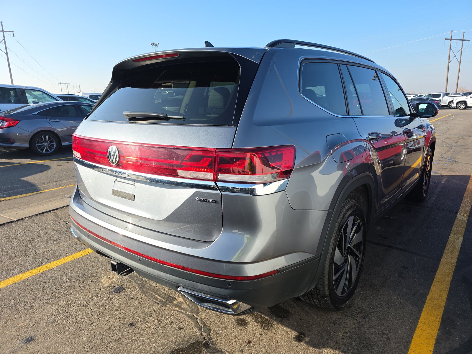 2024 Volkswagen Atlas 2.0T SE AWD