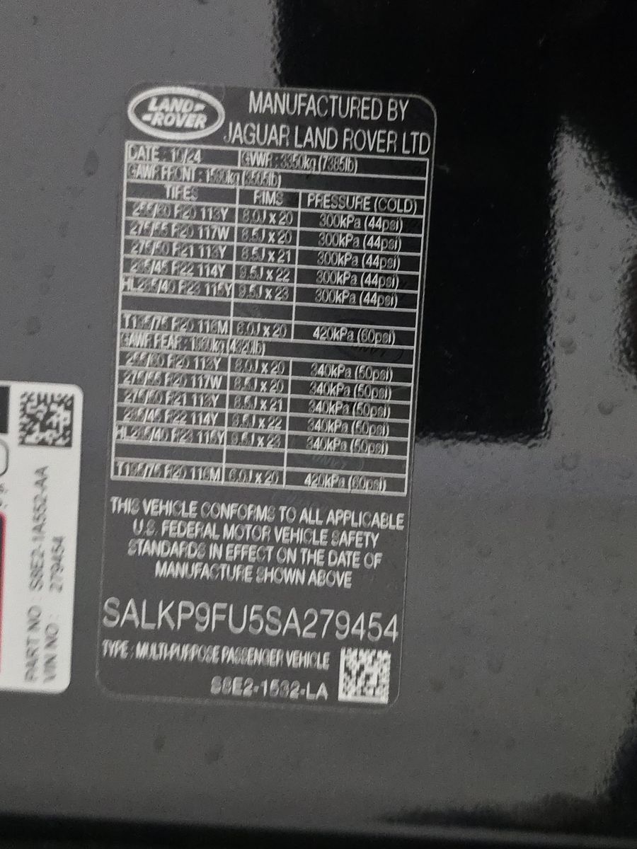 2025 Land Rover Range Rover SE AWD