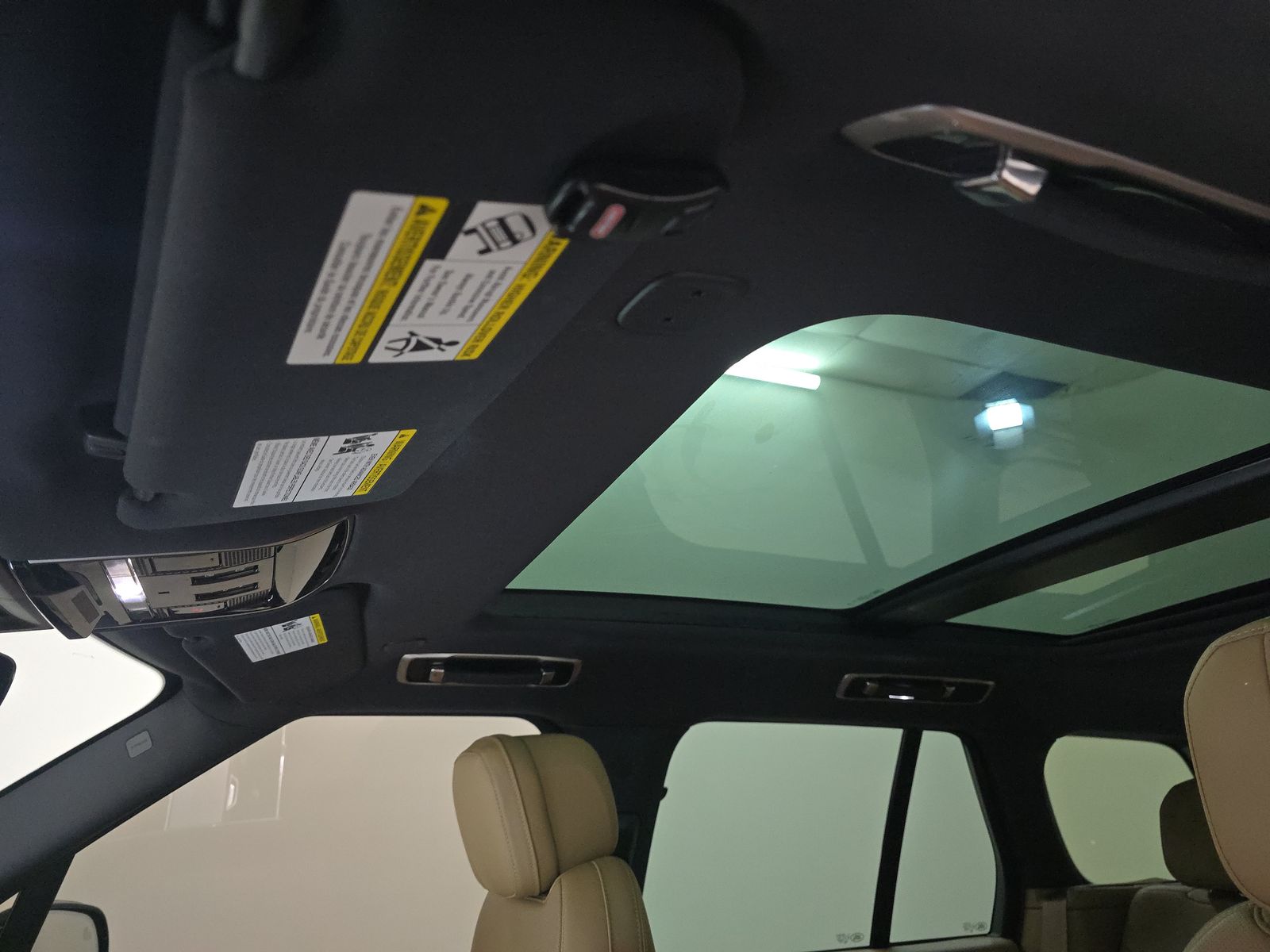 2025 Land Rover Range Rover SE AWD