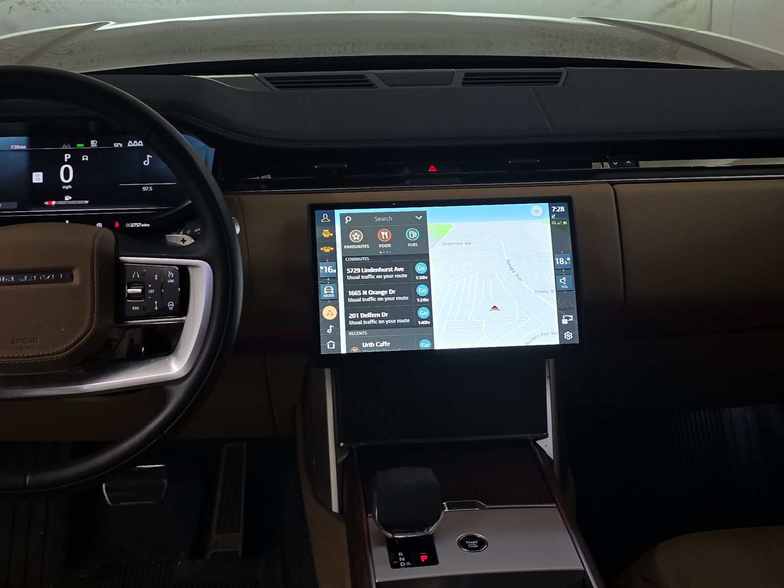 2025 Land Rover Range Rover SE AWD