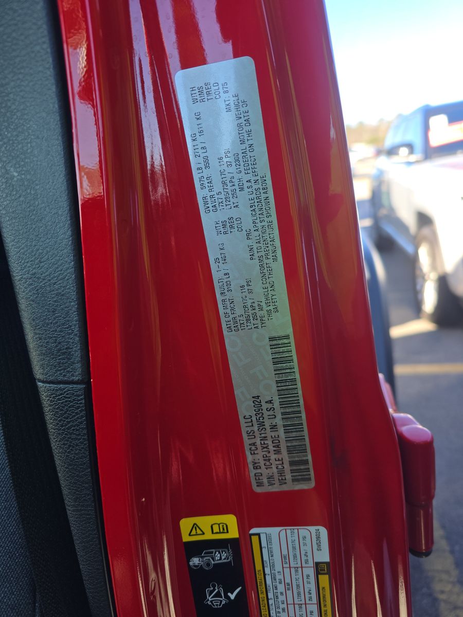 2025 Jeep Wrangler Rubicon AWD