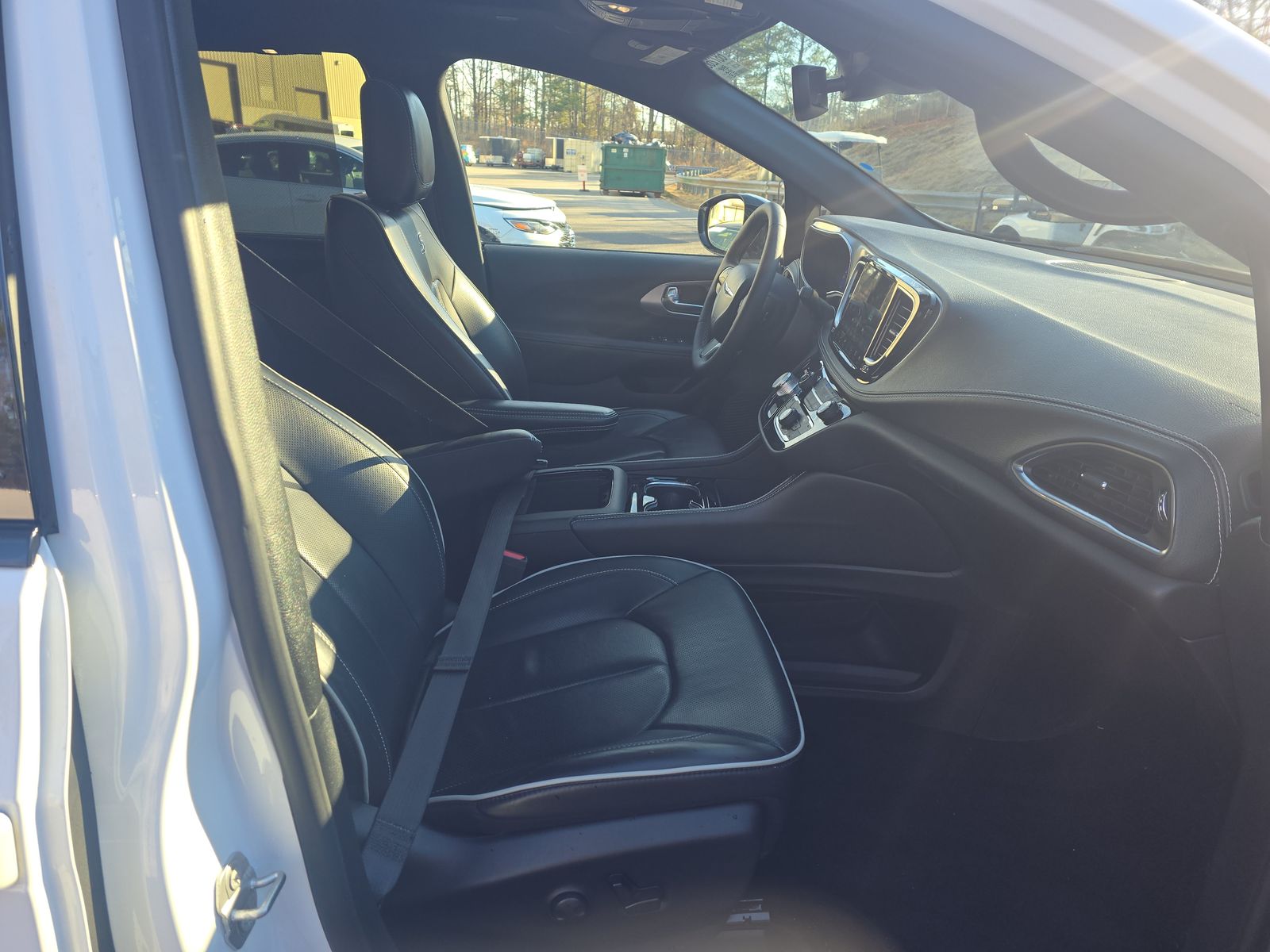 2025 Chrysler Pacifica Limited FWD