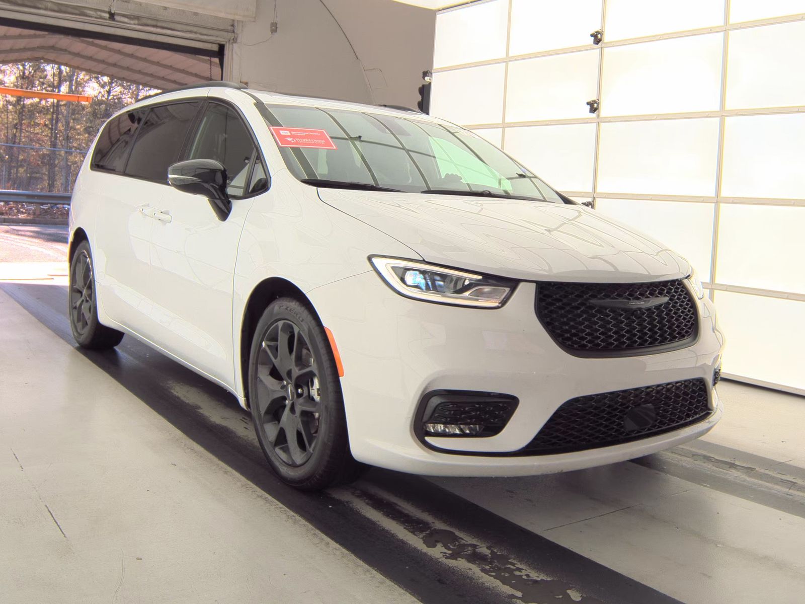 2025 Chrysler Pacifica Limited FWD