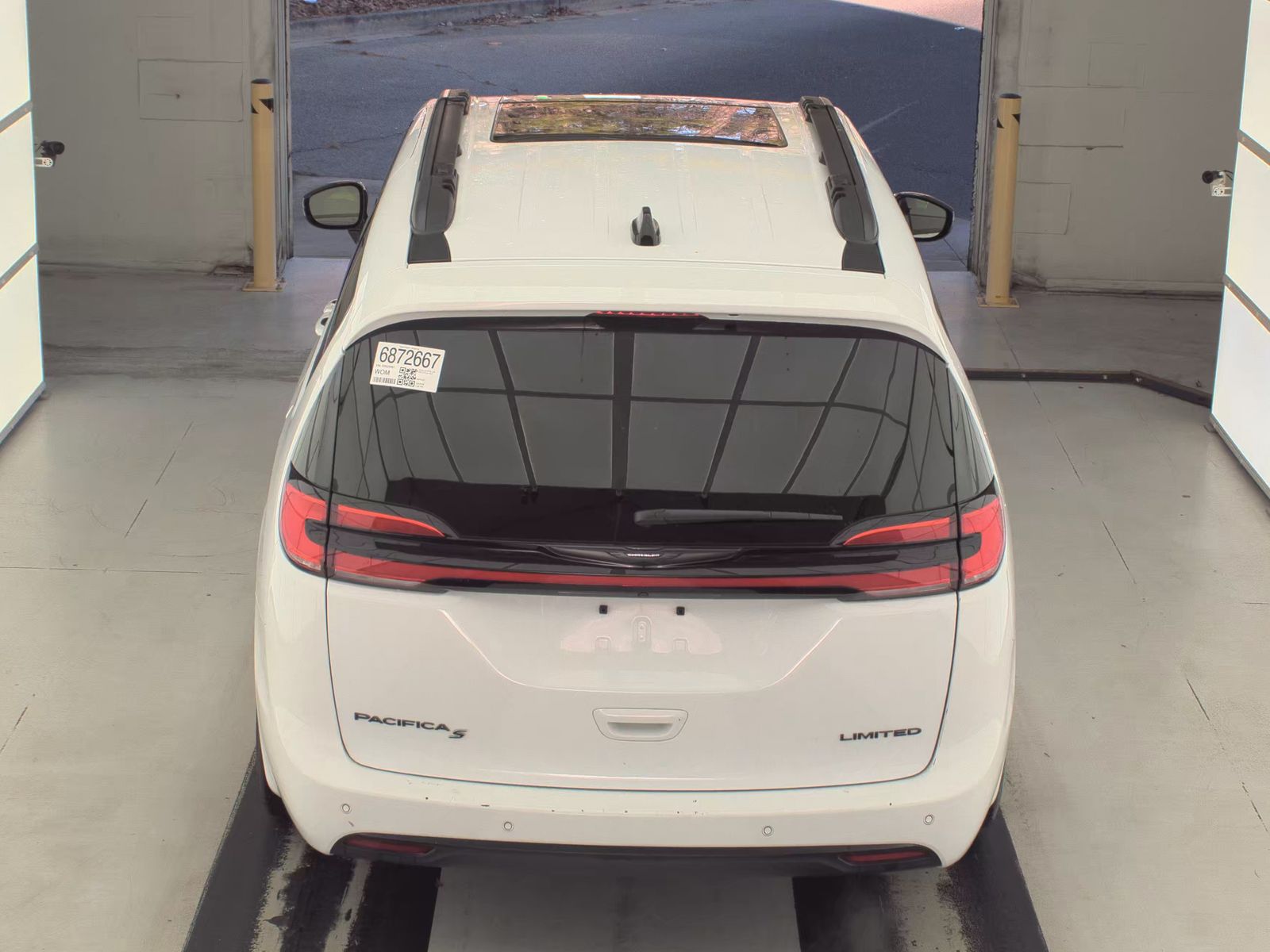 2025 Chrysler Pacifica Limited FWD