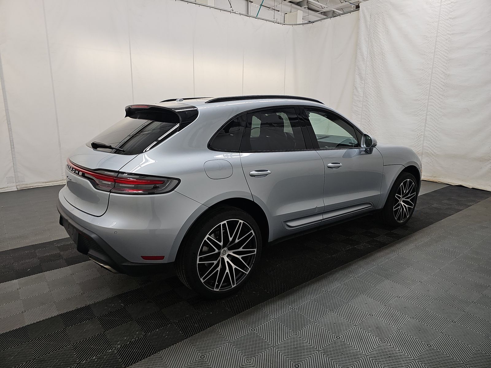 2023 Porsche Macan Base AWD