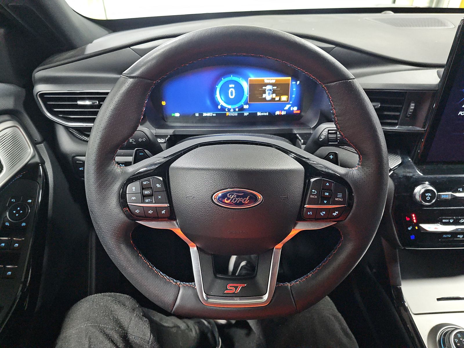 2024 Ford Explorer ST AWD