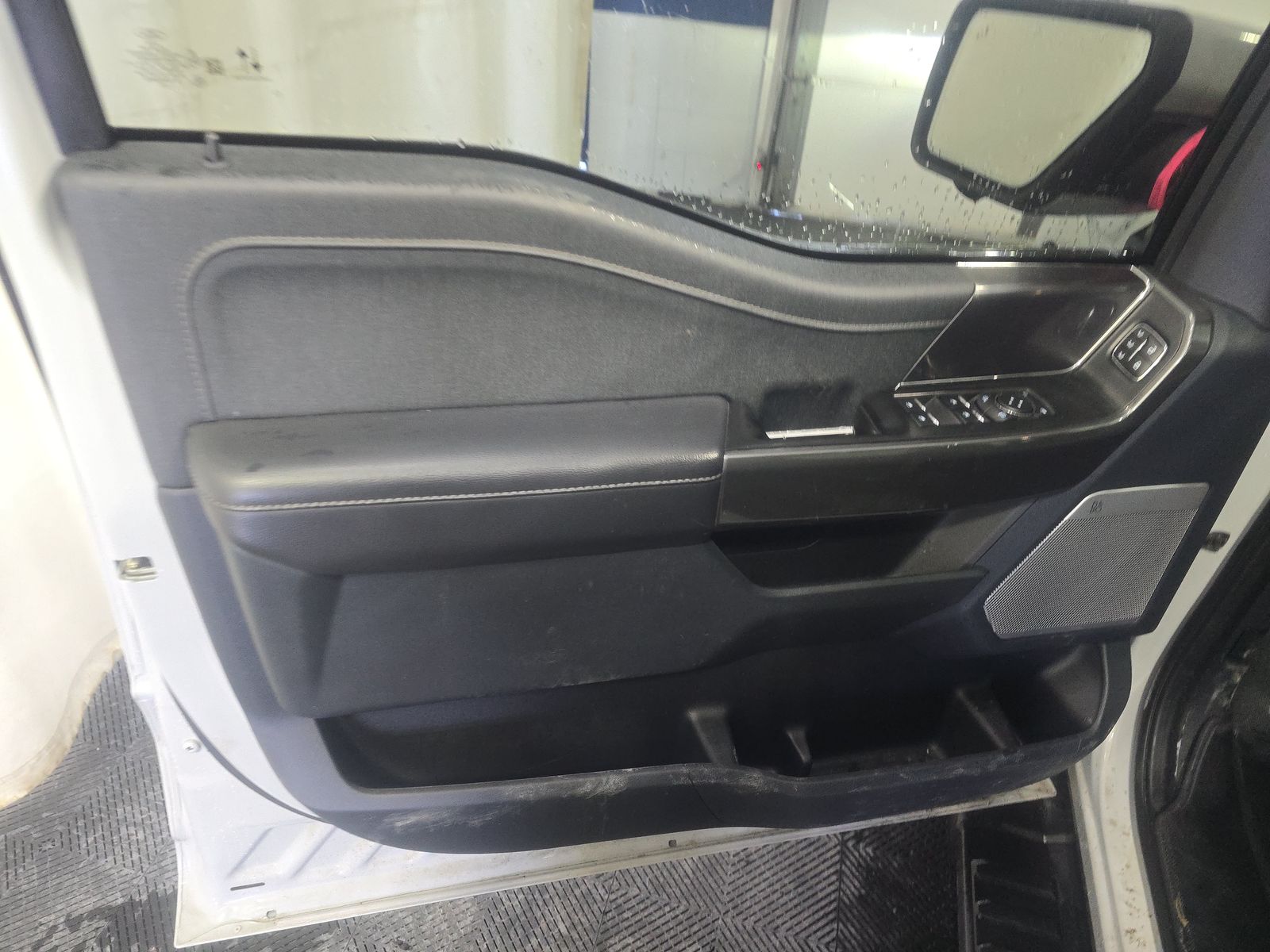 2023 Ford F-150 Hybrid Lariat AWD