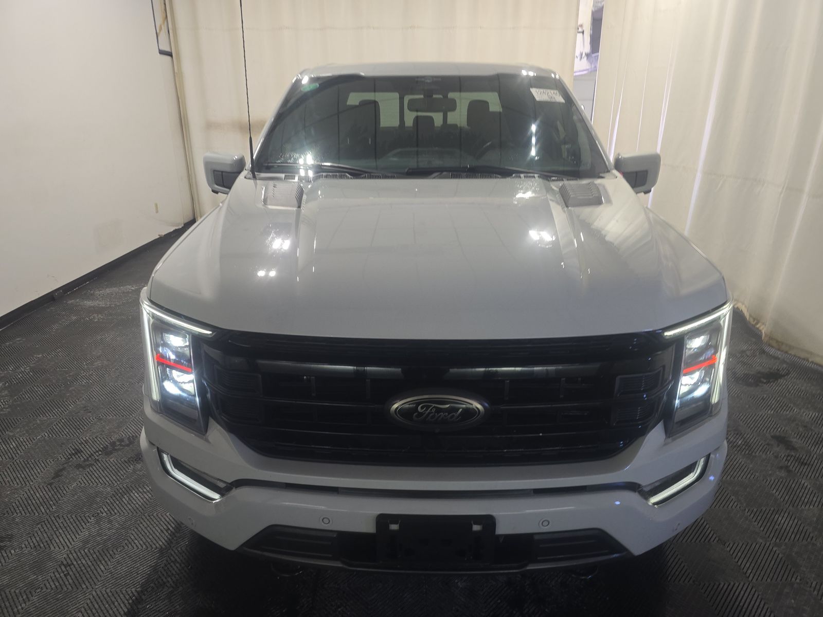 2023 Ford F-150 Hybrid Lariat AWD
