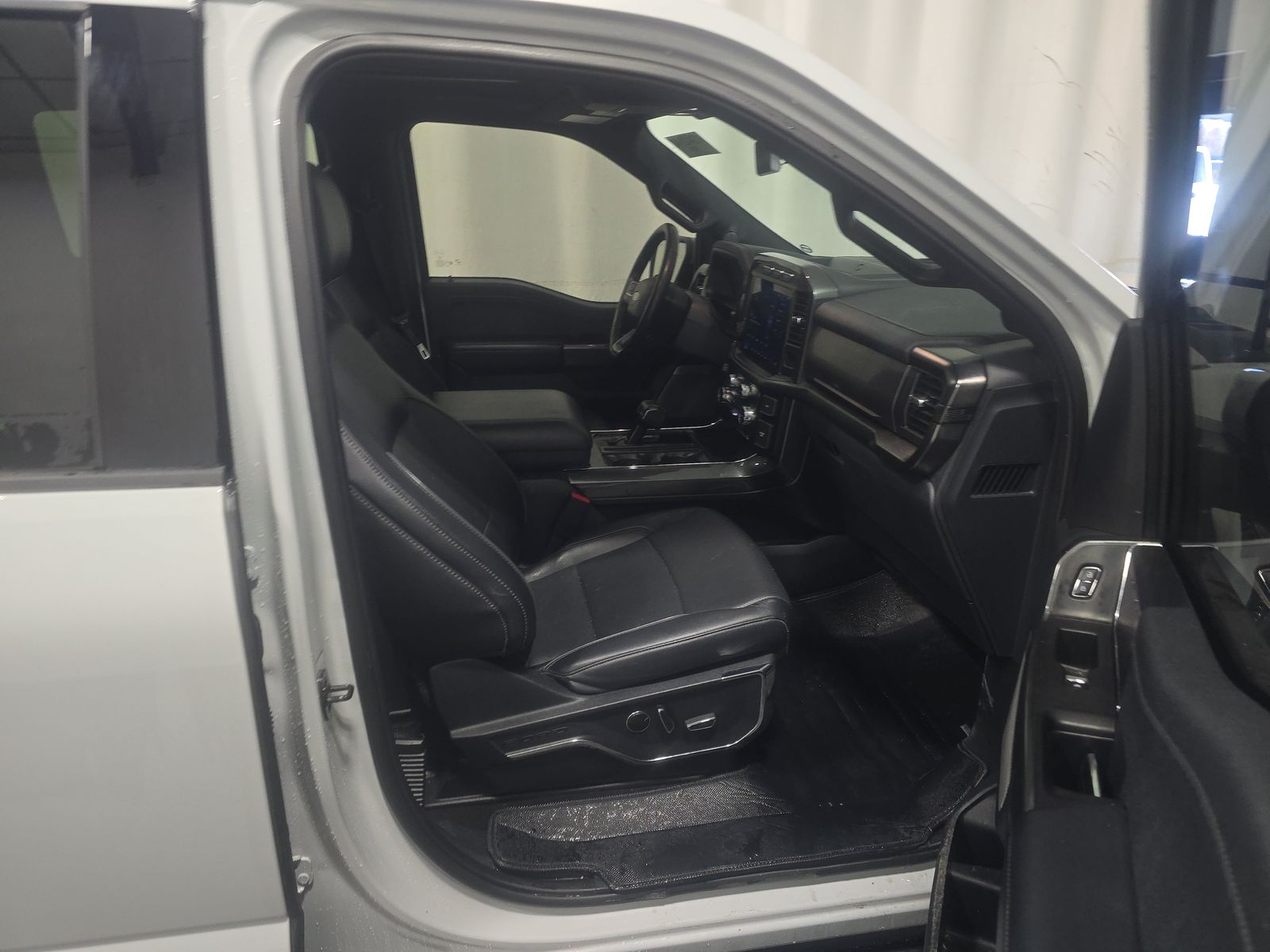 2023 Ford F-150 Hybrid Lariat AWD