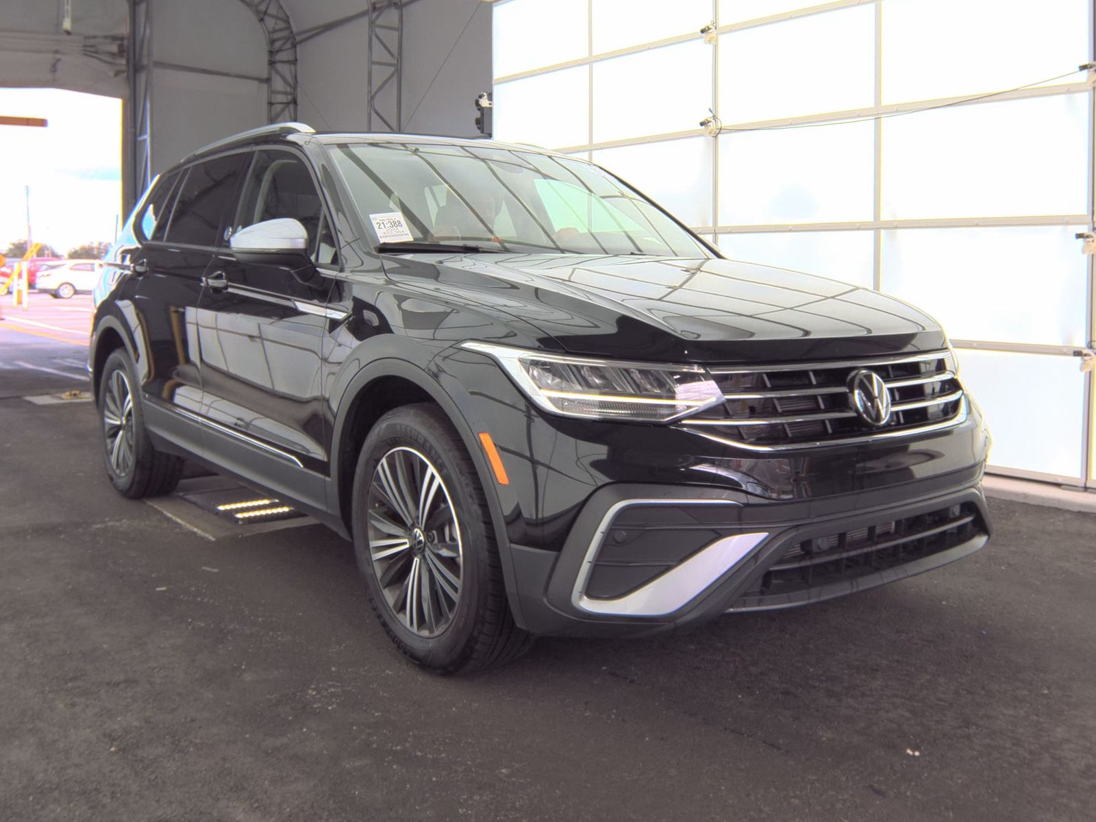 2024 Volkswagen Tiguan 2.0T Wolfsburg Edition FWD