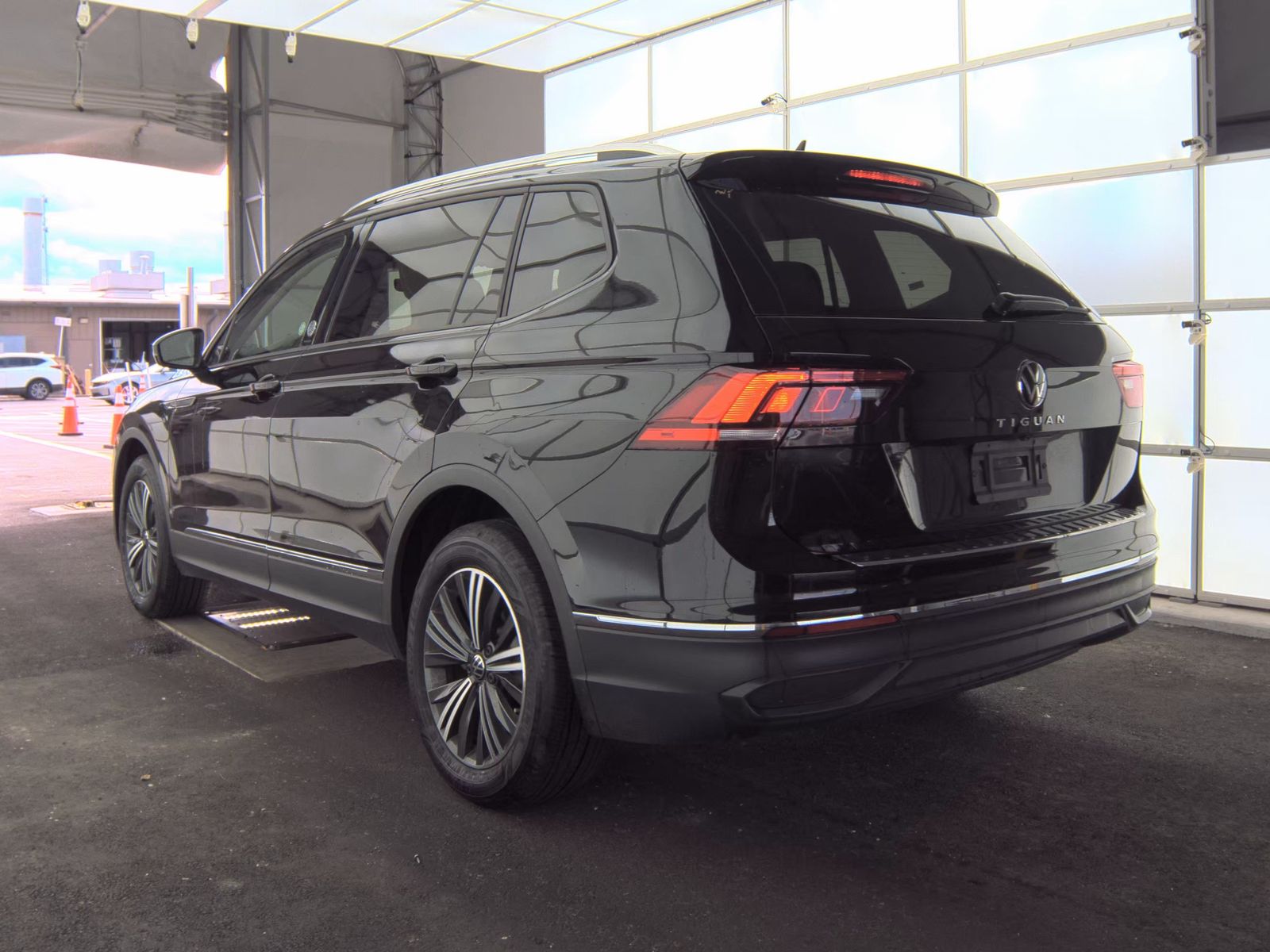 2024 Volkswagen Tiguan 2.0T Wolfsburg Edition FWD