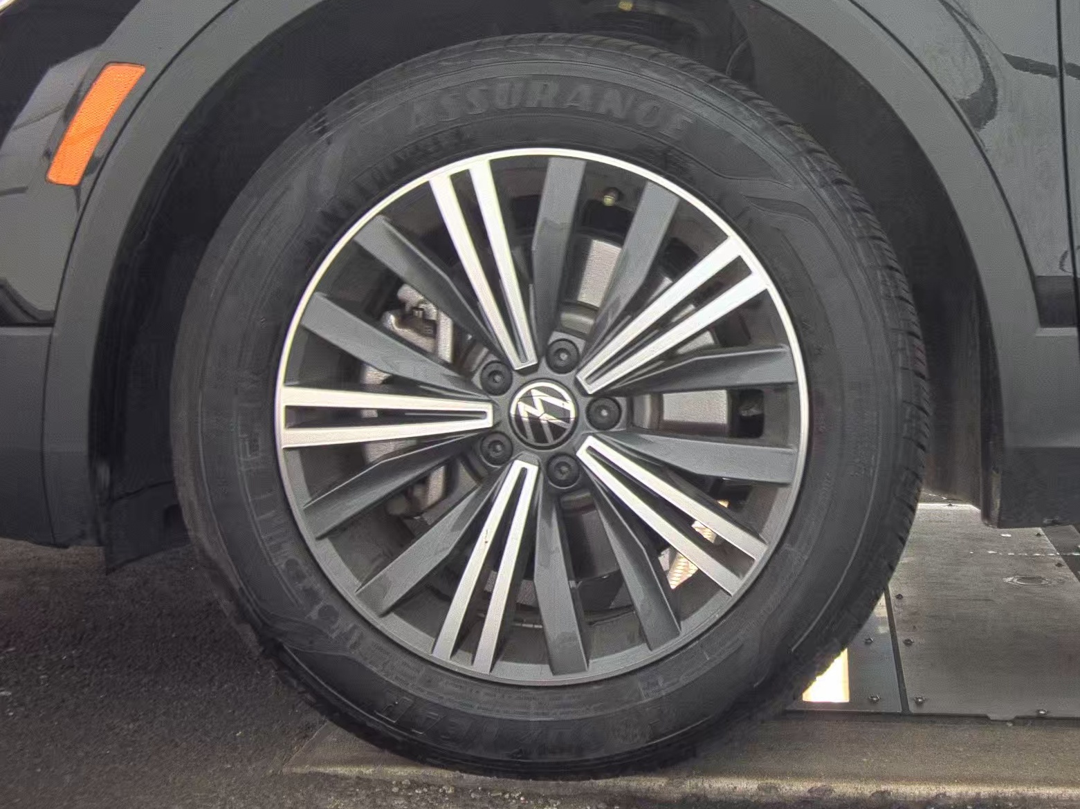 2024 Volkswagen Tiguan 2.0T Wolfsburg Edition FWD