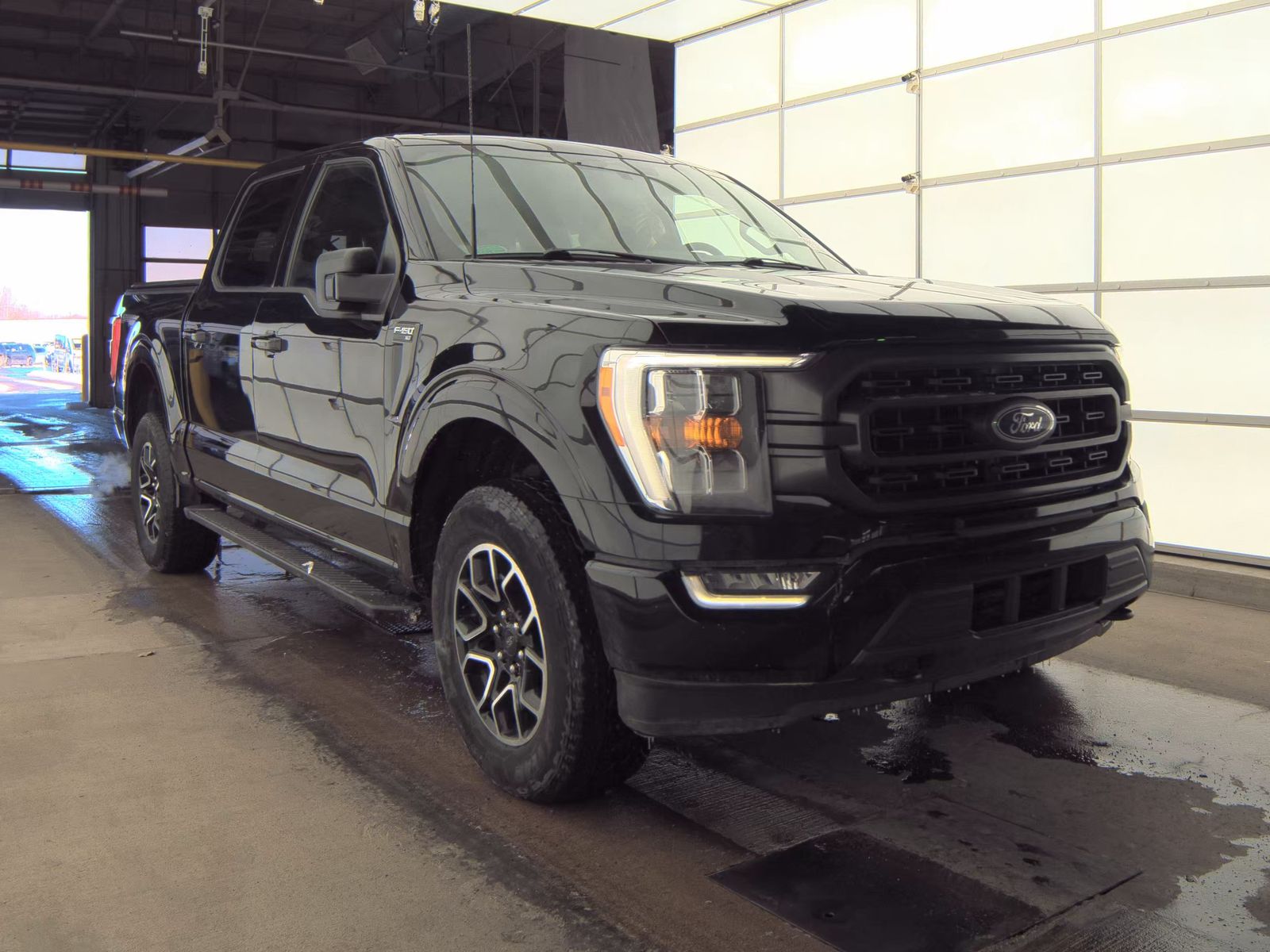 2023 Ford F-150 XLT AWD