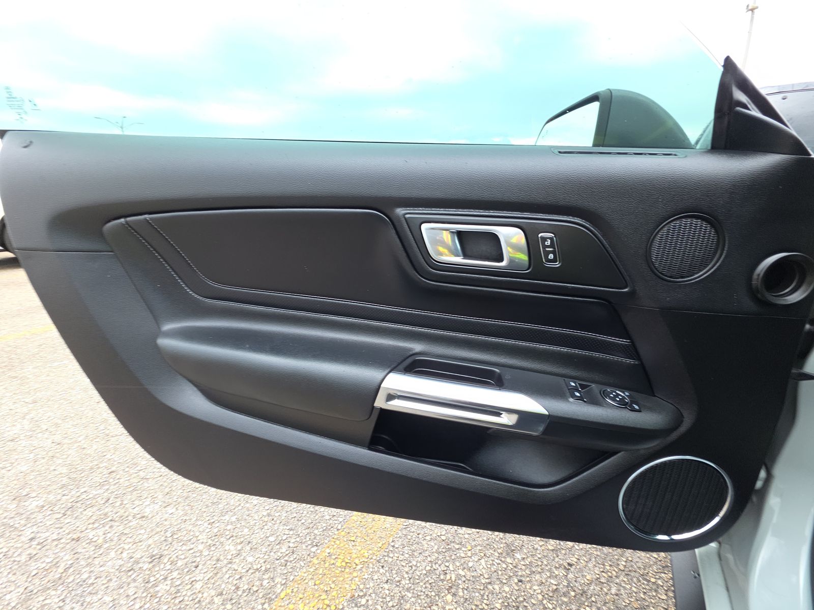 2023 Ford Mustang Mach 1 FWD