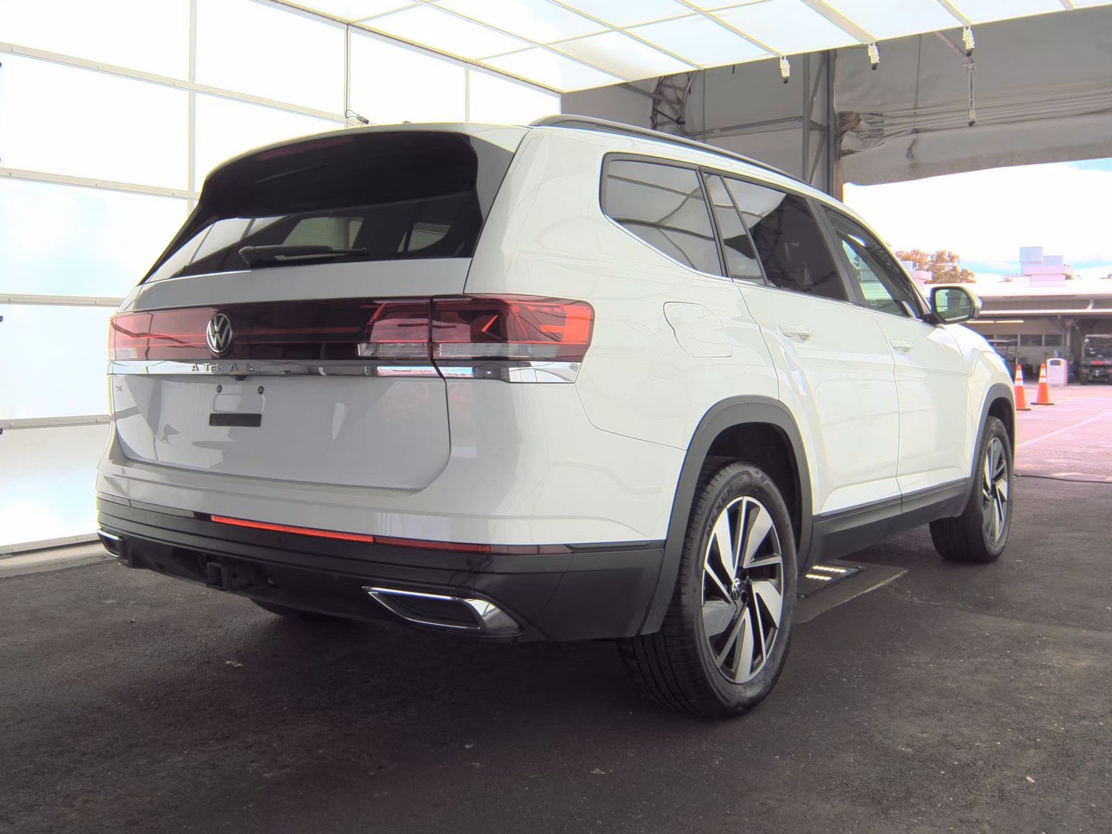 2024 Volkswagen Atlas 2.0T SE FWD