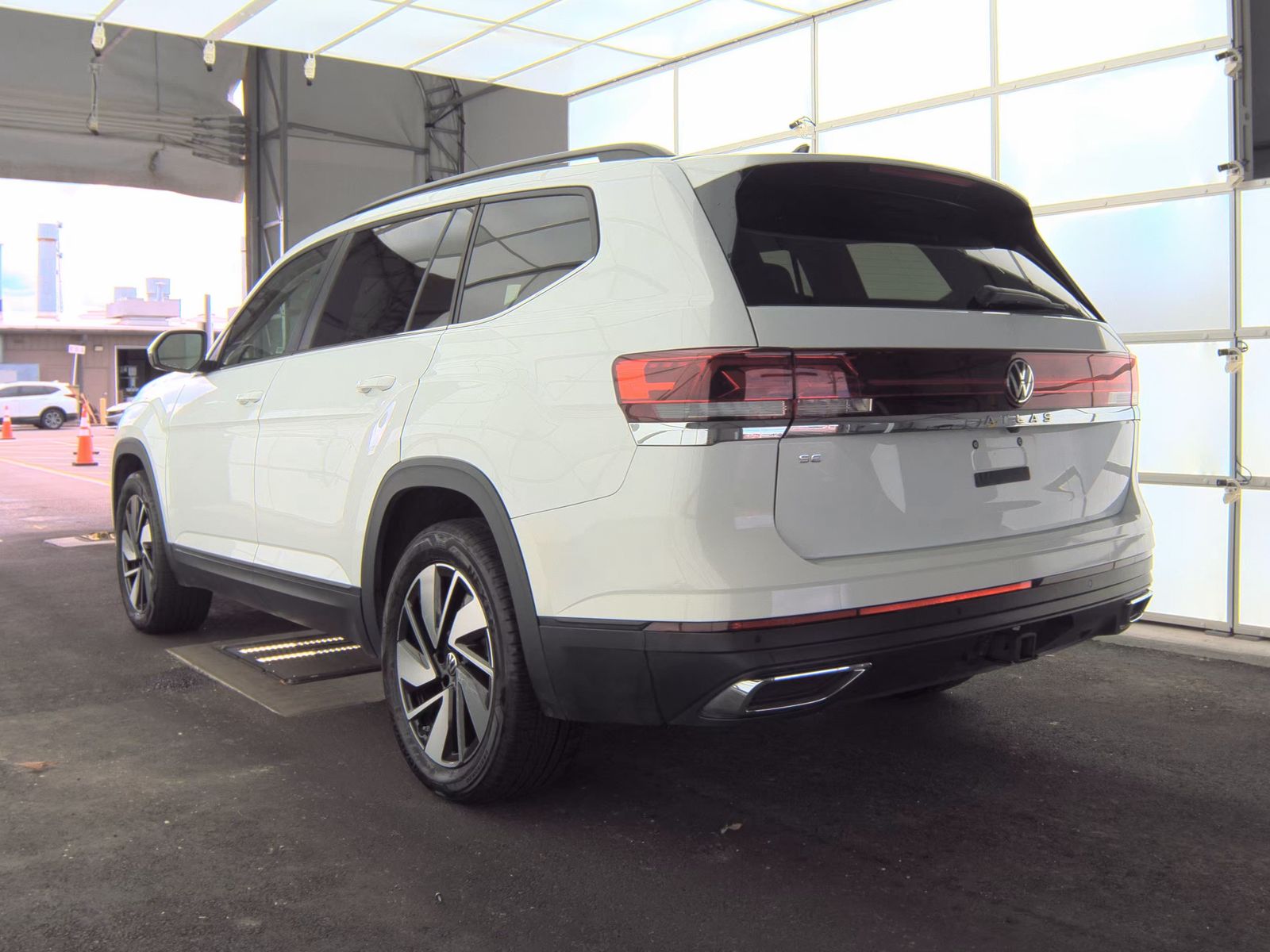 2024 Volkswagen Atlas 2.0T SE FWD