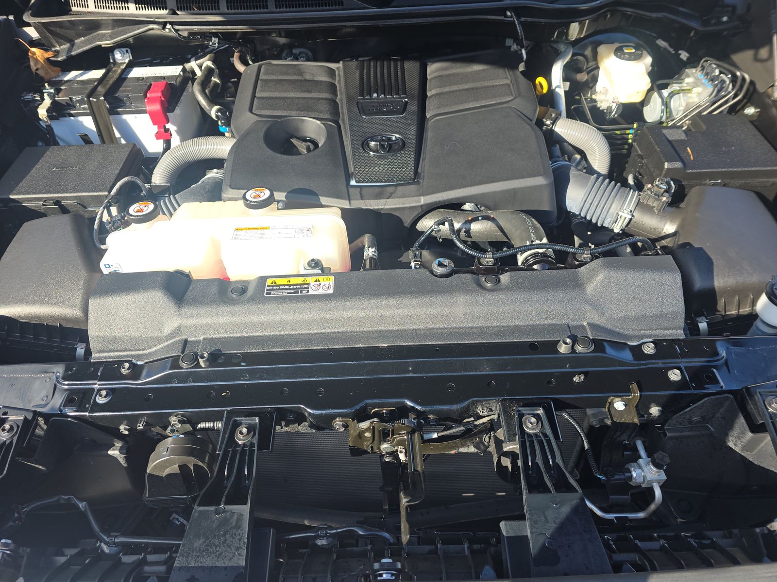 2024 Toyota Tundra SR5 AWD