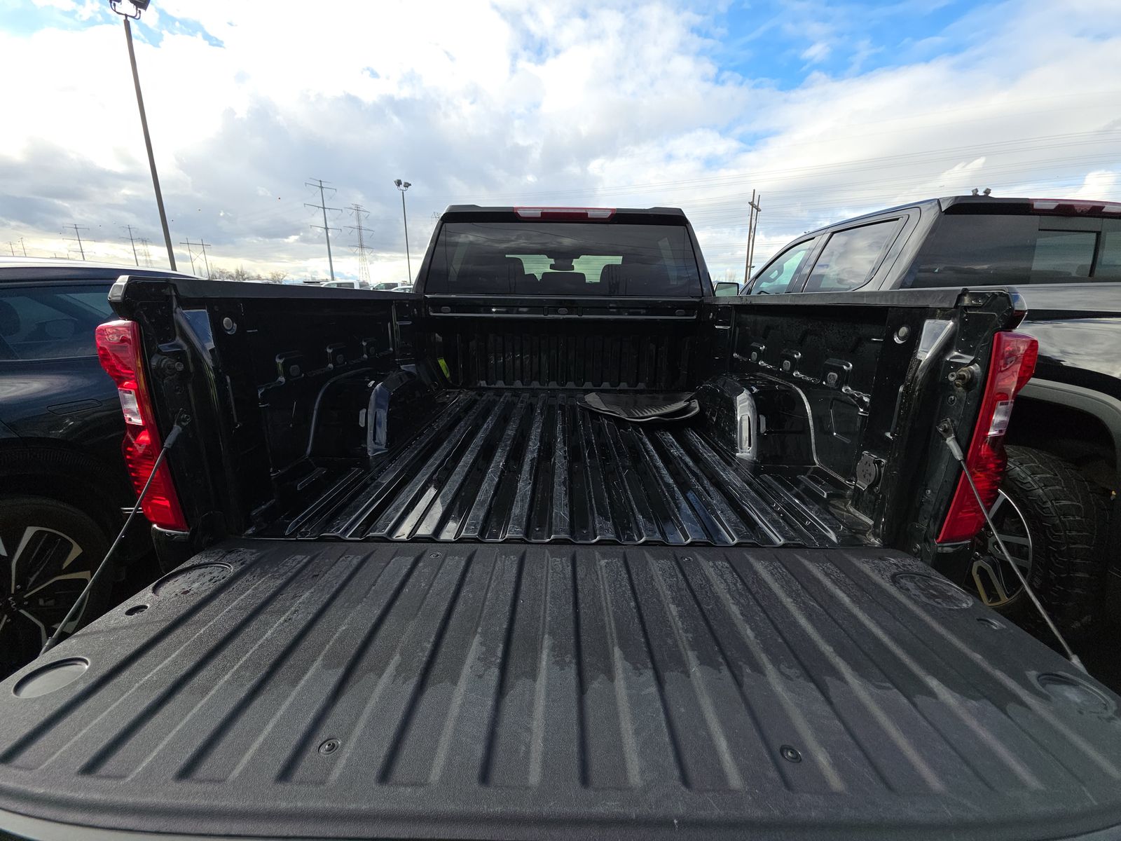2025 Chevrolet Silverado 1500 LT AWD