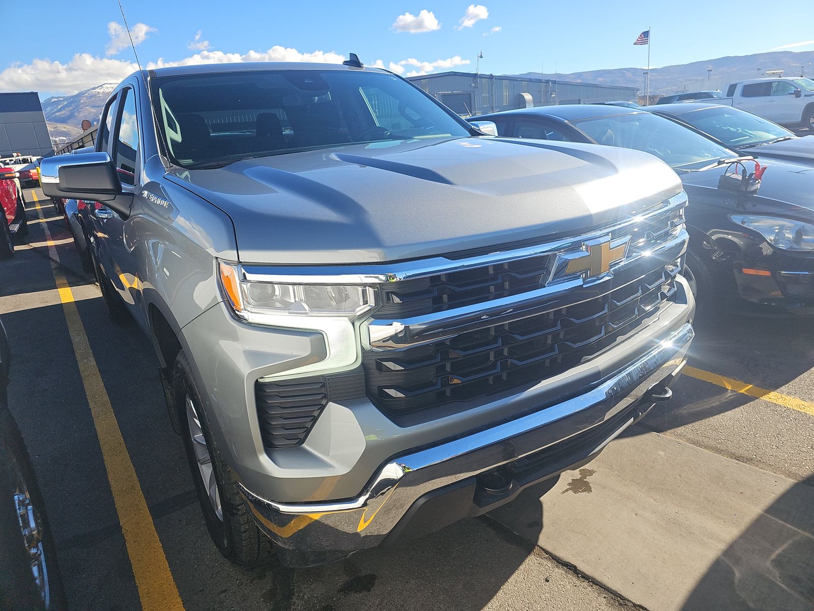 2025 Chevrolet Silverado 1500 LT AWD