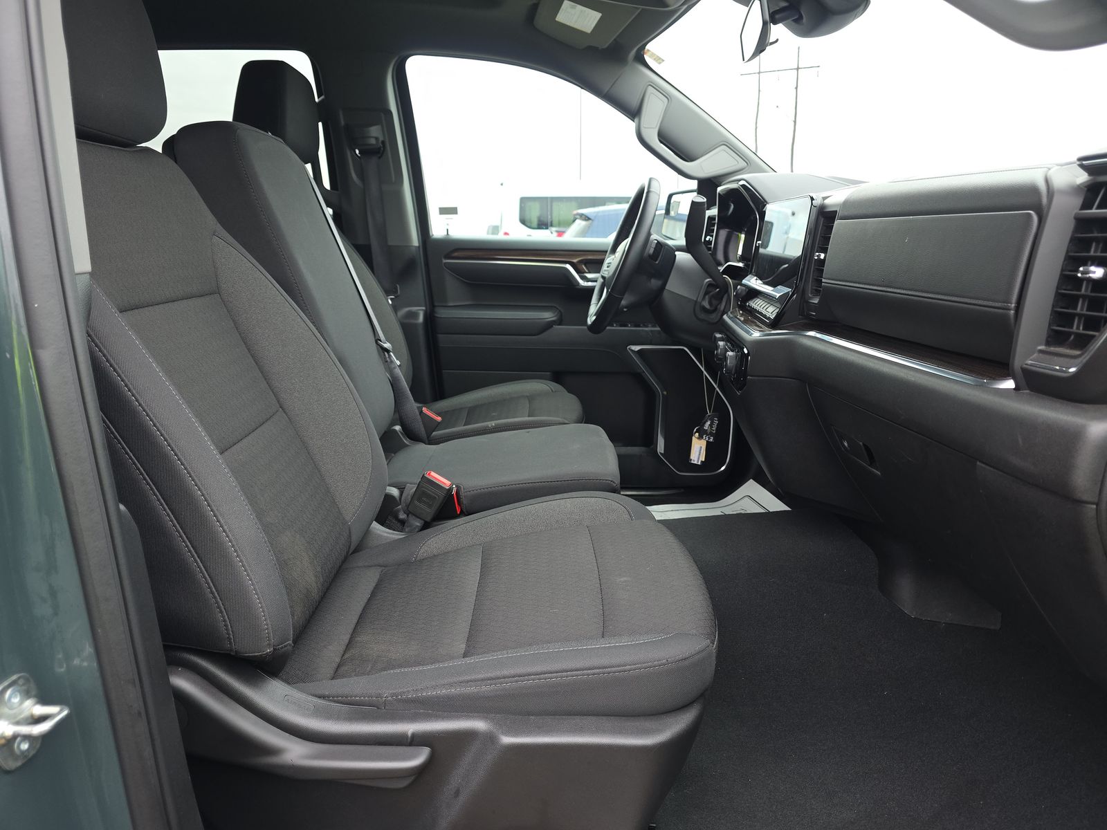 2025 Chevrolet Silverado 1500 LT AWD