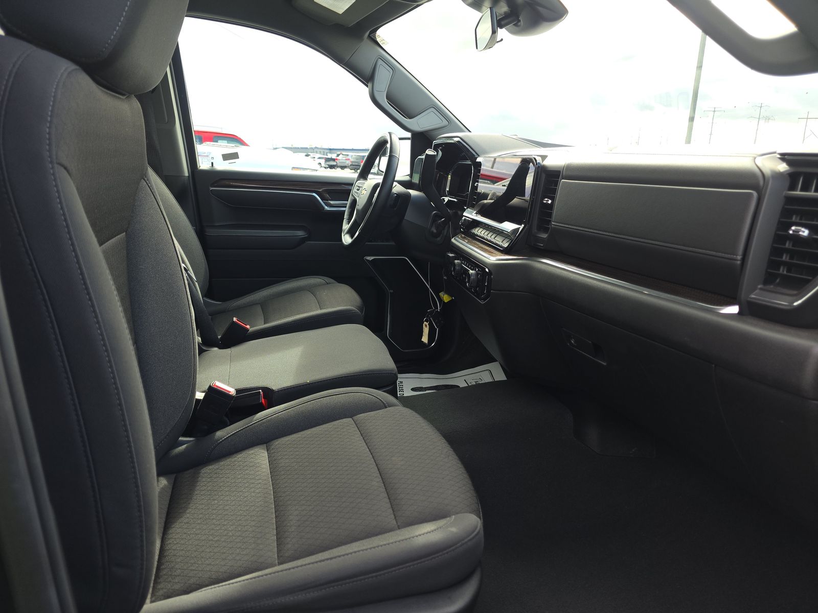 2025 Chevrolet Silverado 1500 LT AWD