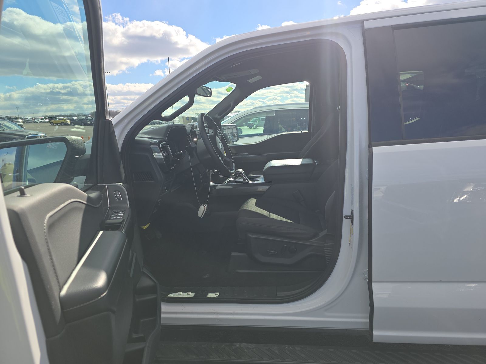 2023 Ford F-150 Hybrid XLT AWD