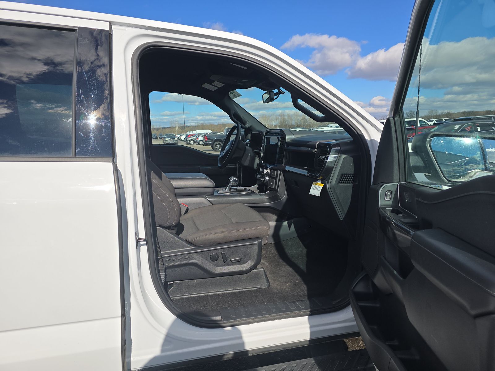 2023 Ford F-150 Hybrid XLT AWD