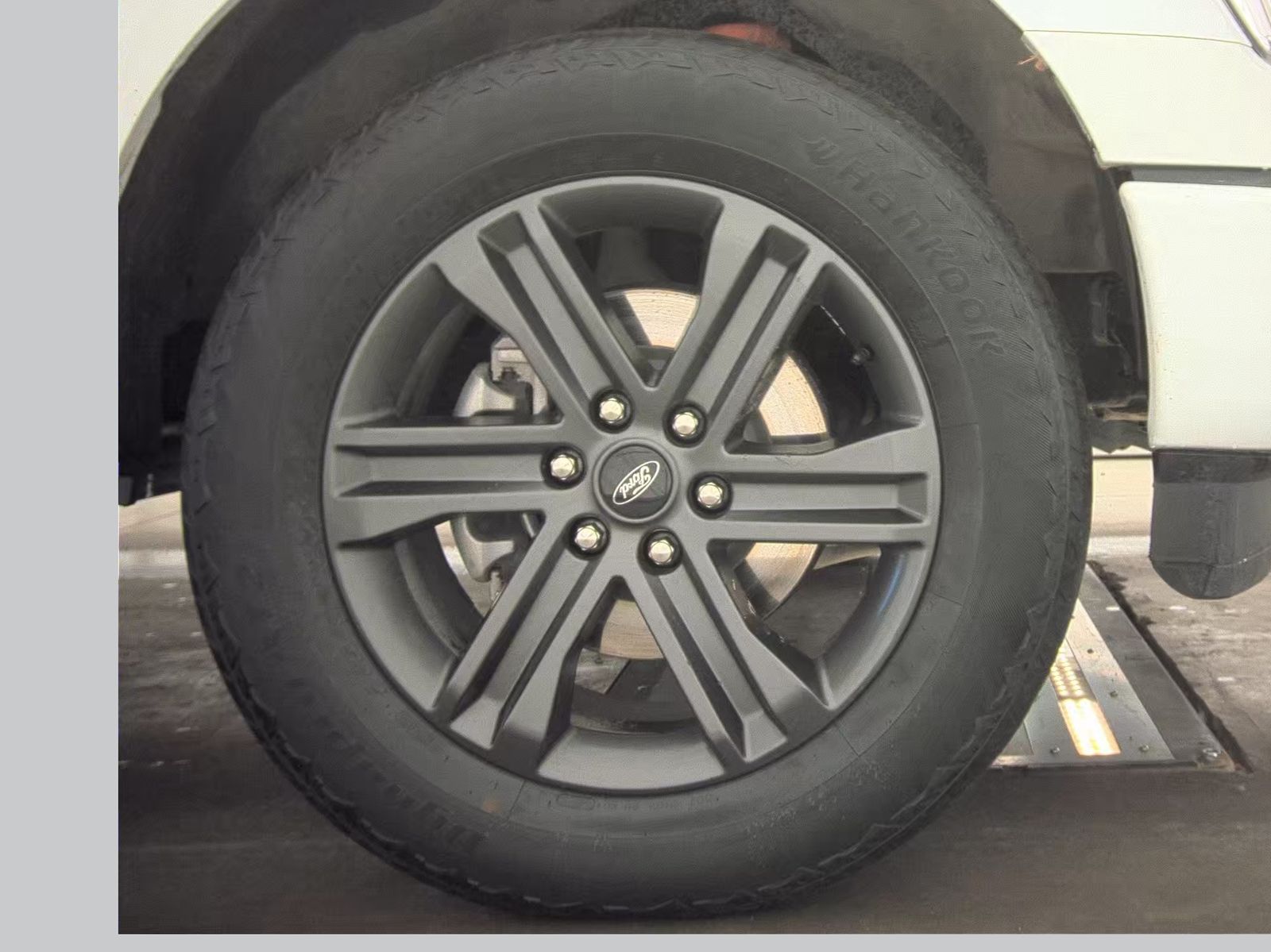 2023 Ford F-150 Hybrid XLT AWD