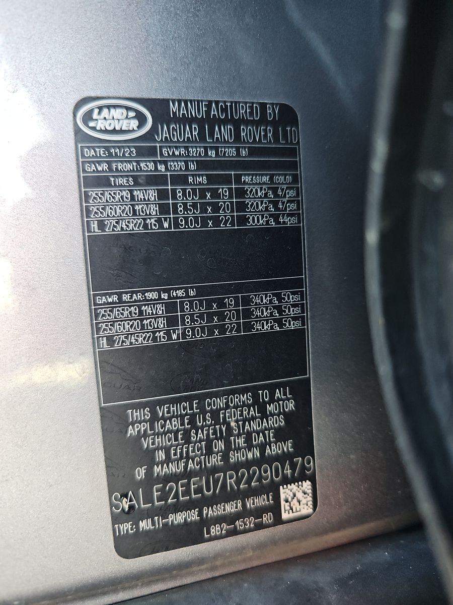 2024 Land Rover Defender 110 X-Dynamic SE AWD