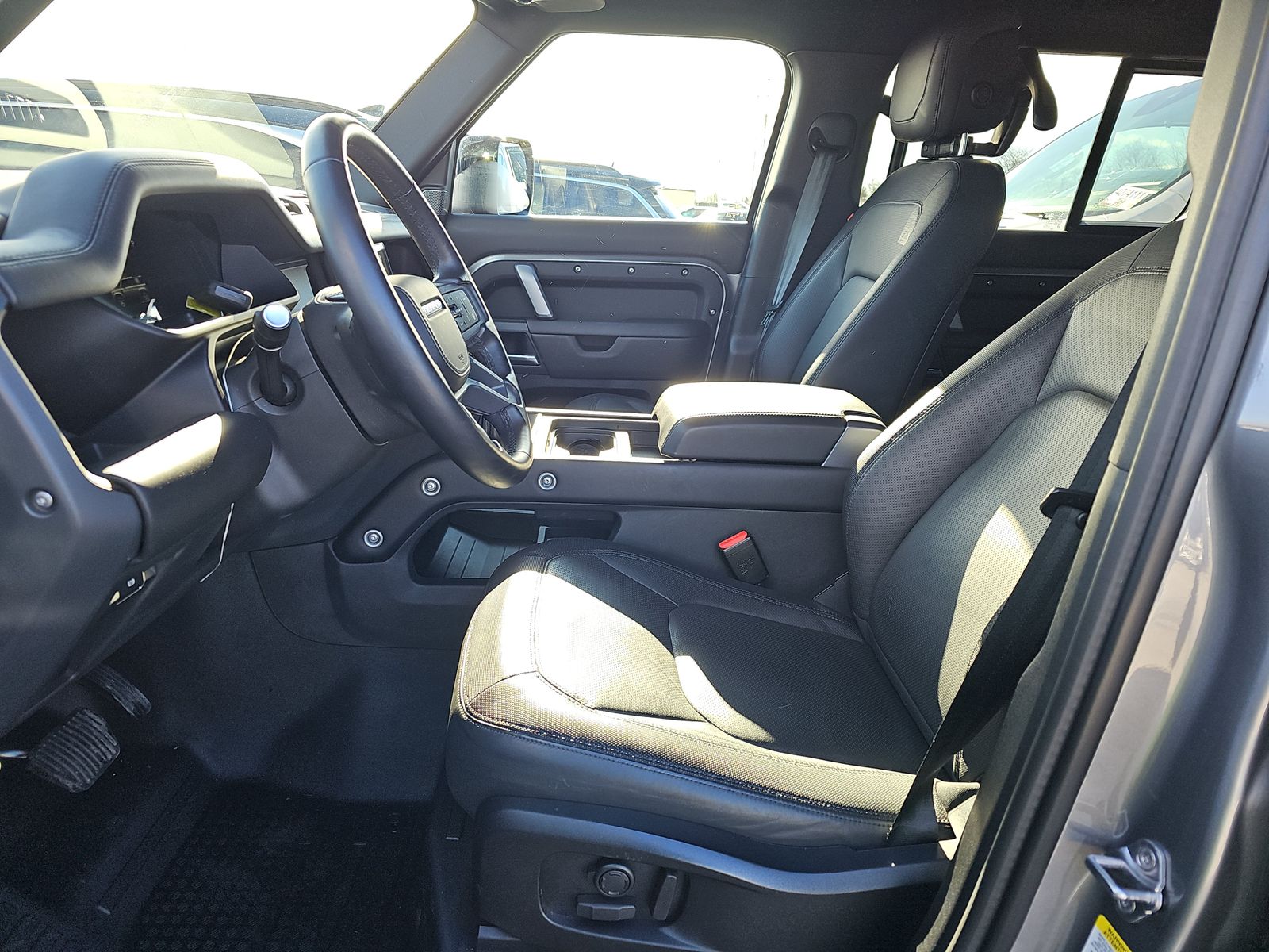 2024 Land Rover Defender 110 X-Dynamic SE AWD