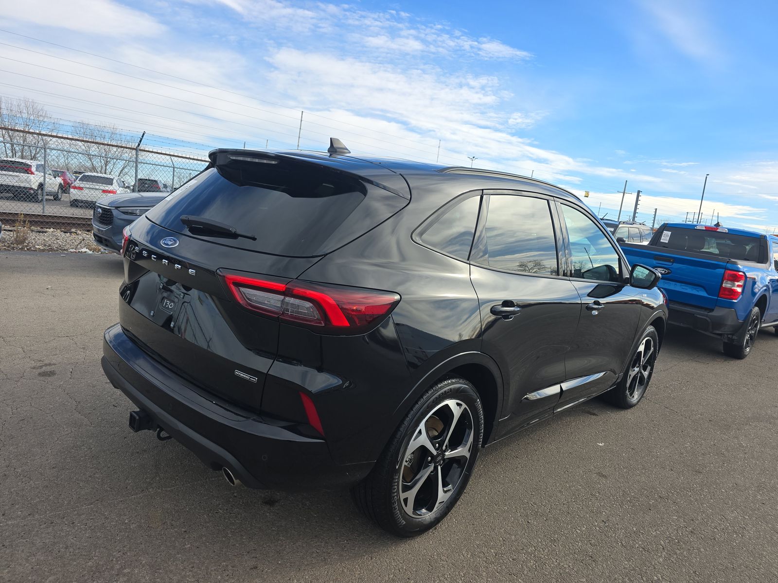 2025 Ford Escape Hybrid ST-Line Elite AWD