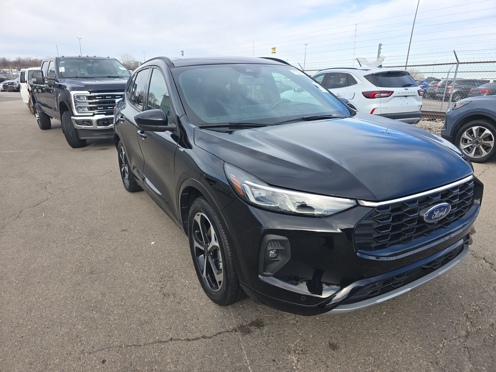 2025 Ford Escape Hybrid ST-Line Elite AWD