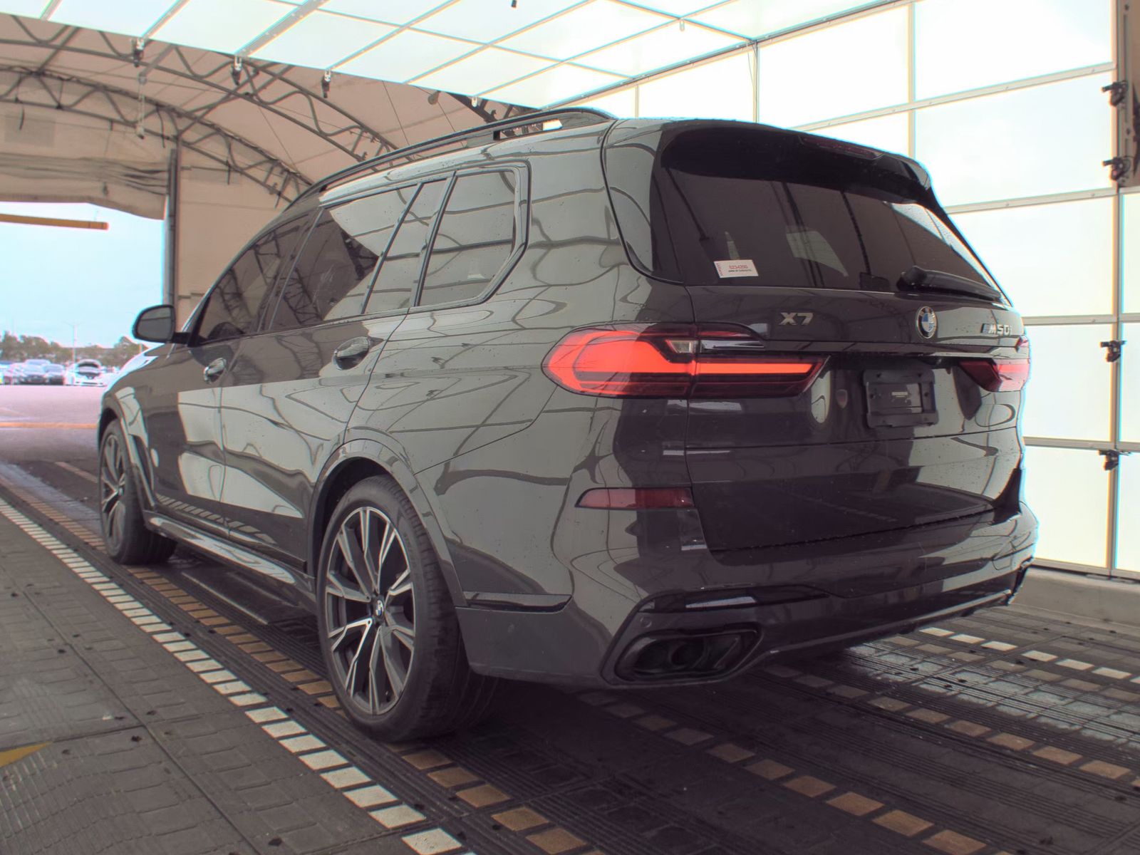 2022 BMW X7 M50i AWD