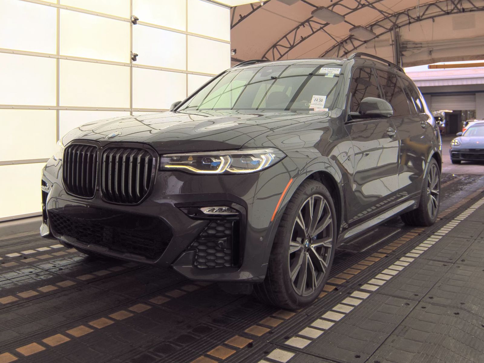 2022 BMW X7 M50i AWD