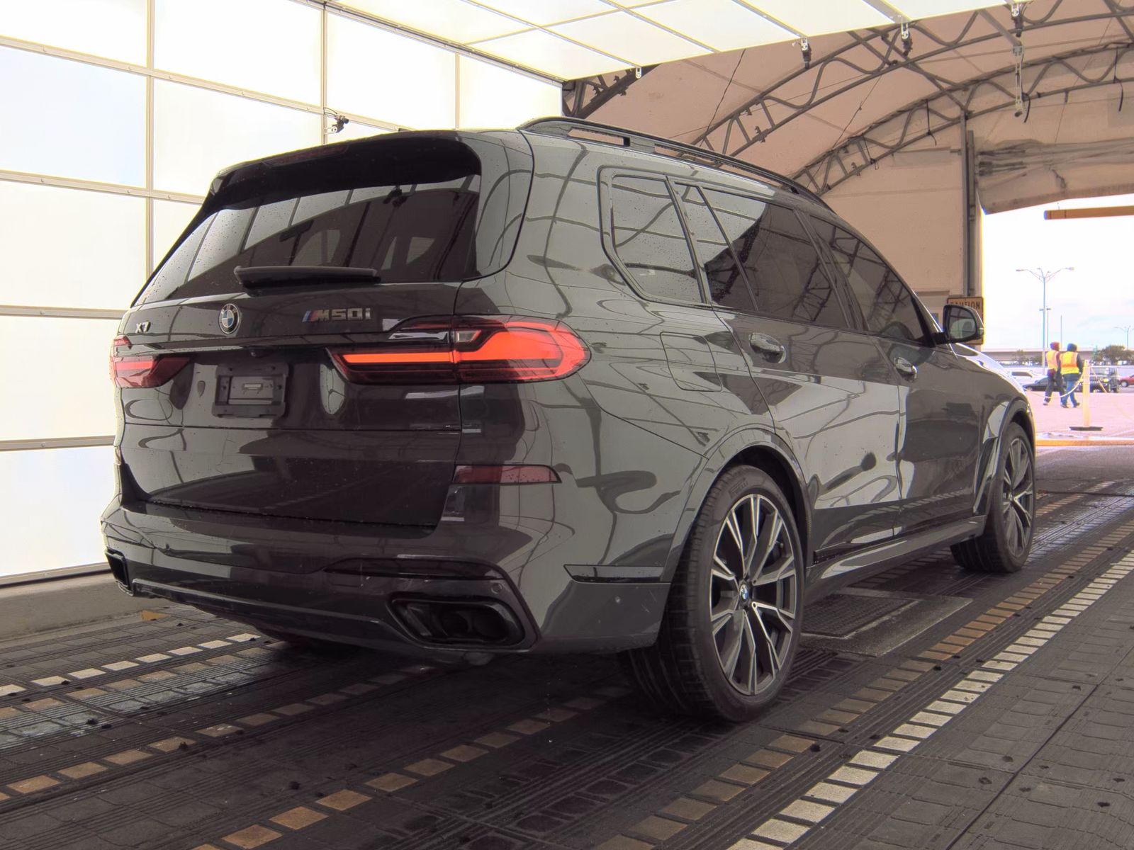 2022 BMW X7 M50i AWD