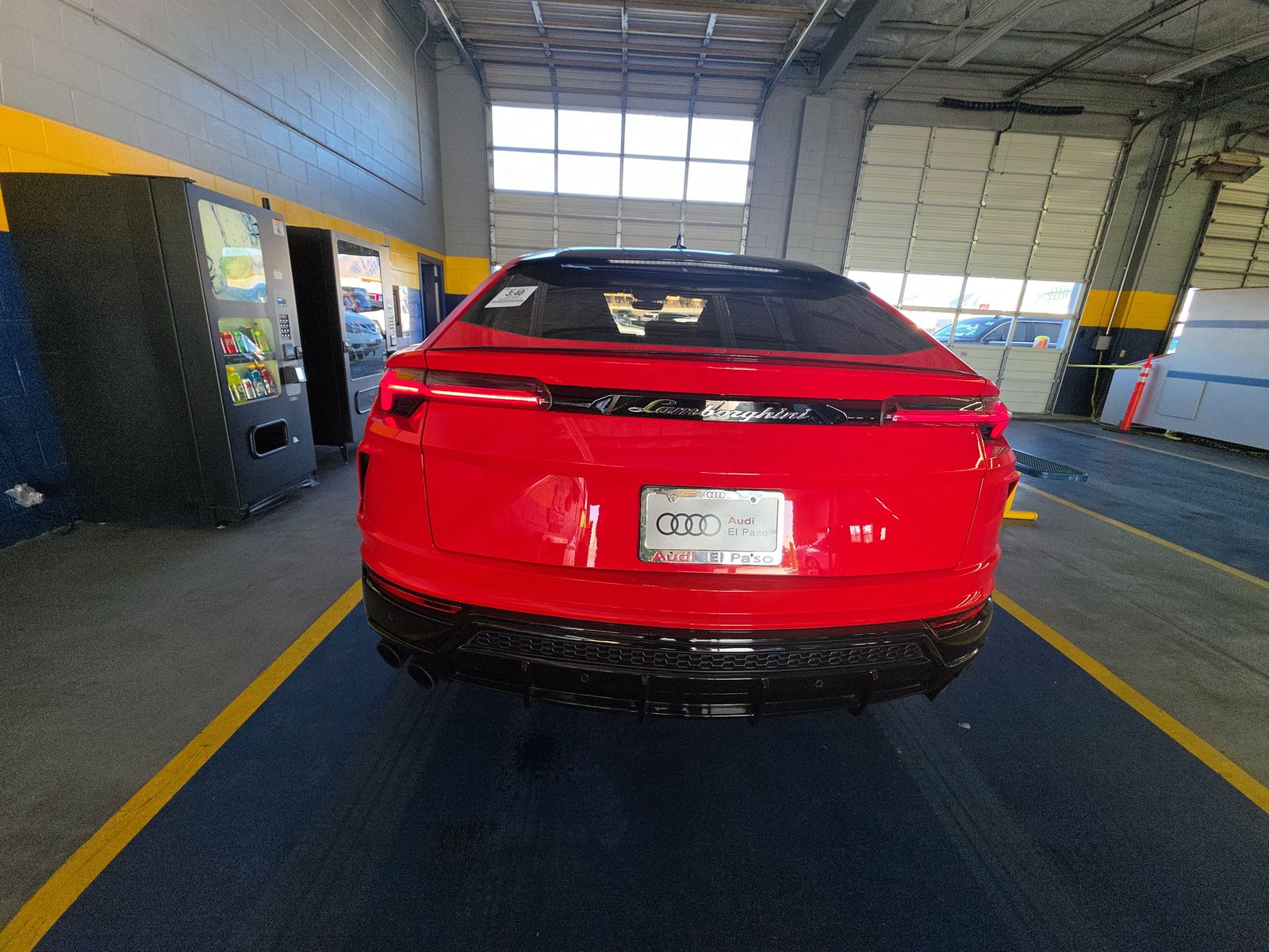 2020 Lamborghini Urus Base AWD