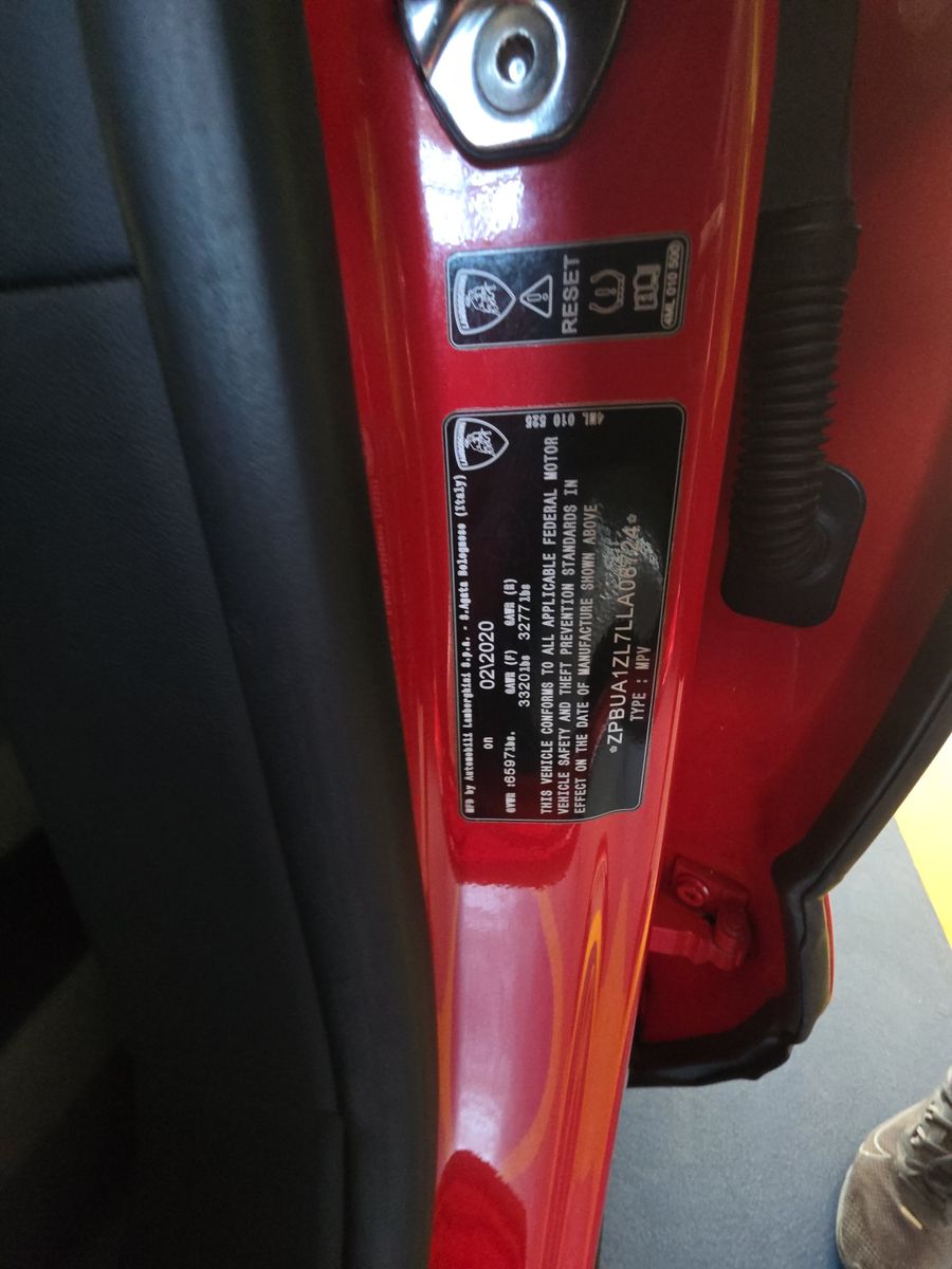 2020 Lamborghini Urus Base AWD