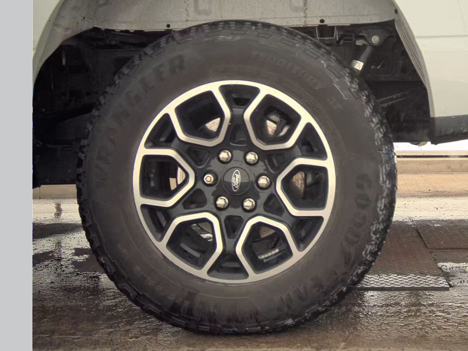 2023 Ford F-150 Hybrid XLT AWD