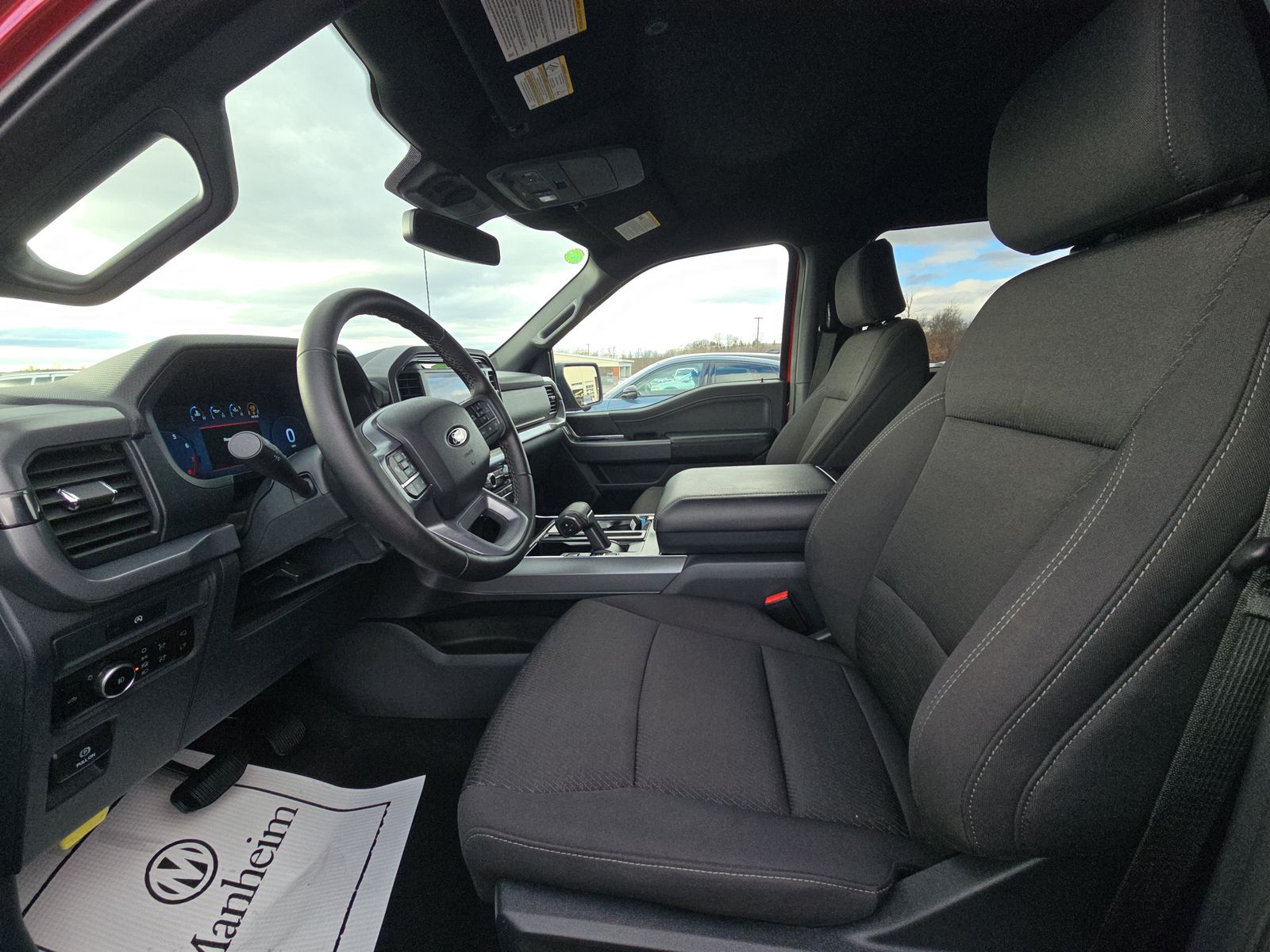 2025 Ford F-150 XLT AWD