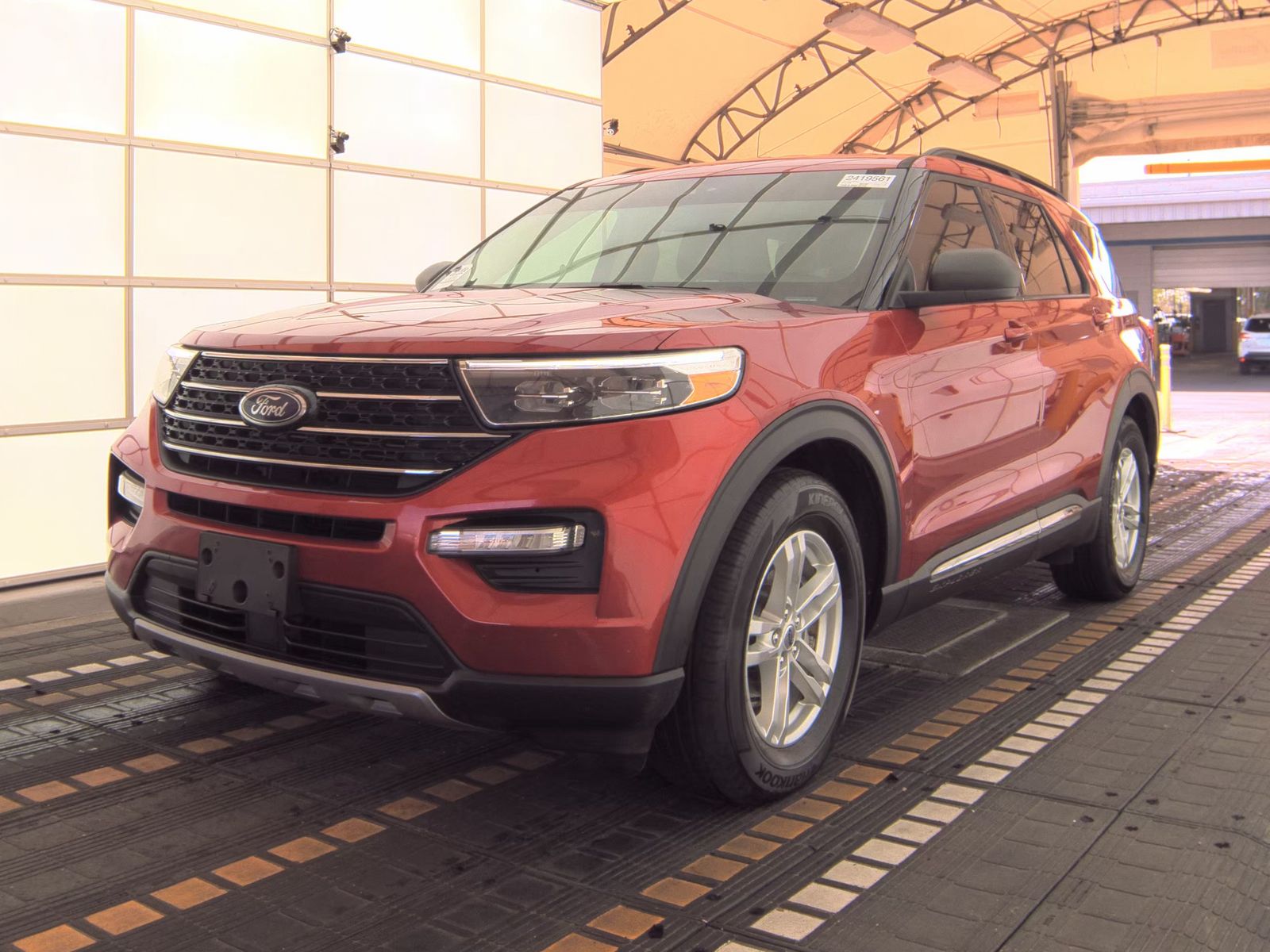 2023 Ford Explorer XLT RWD