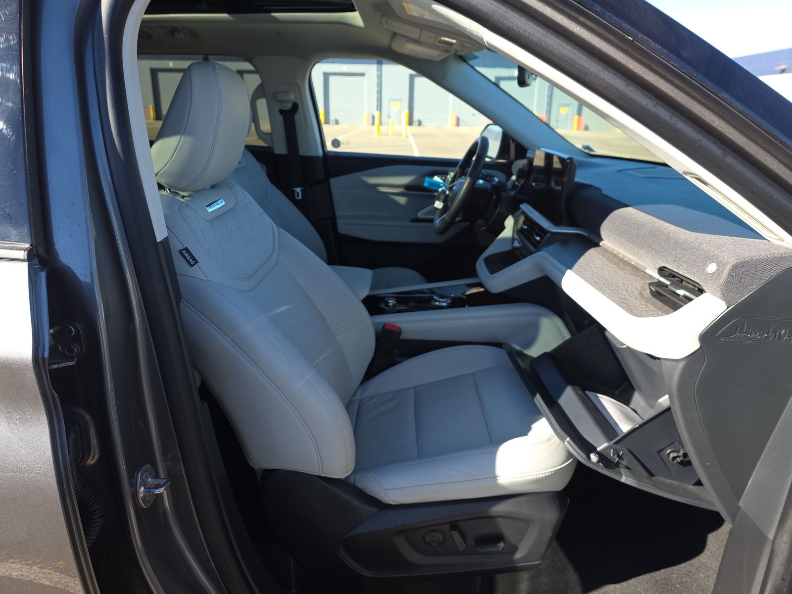 2025 Ford Explorer Platinum AWD