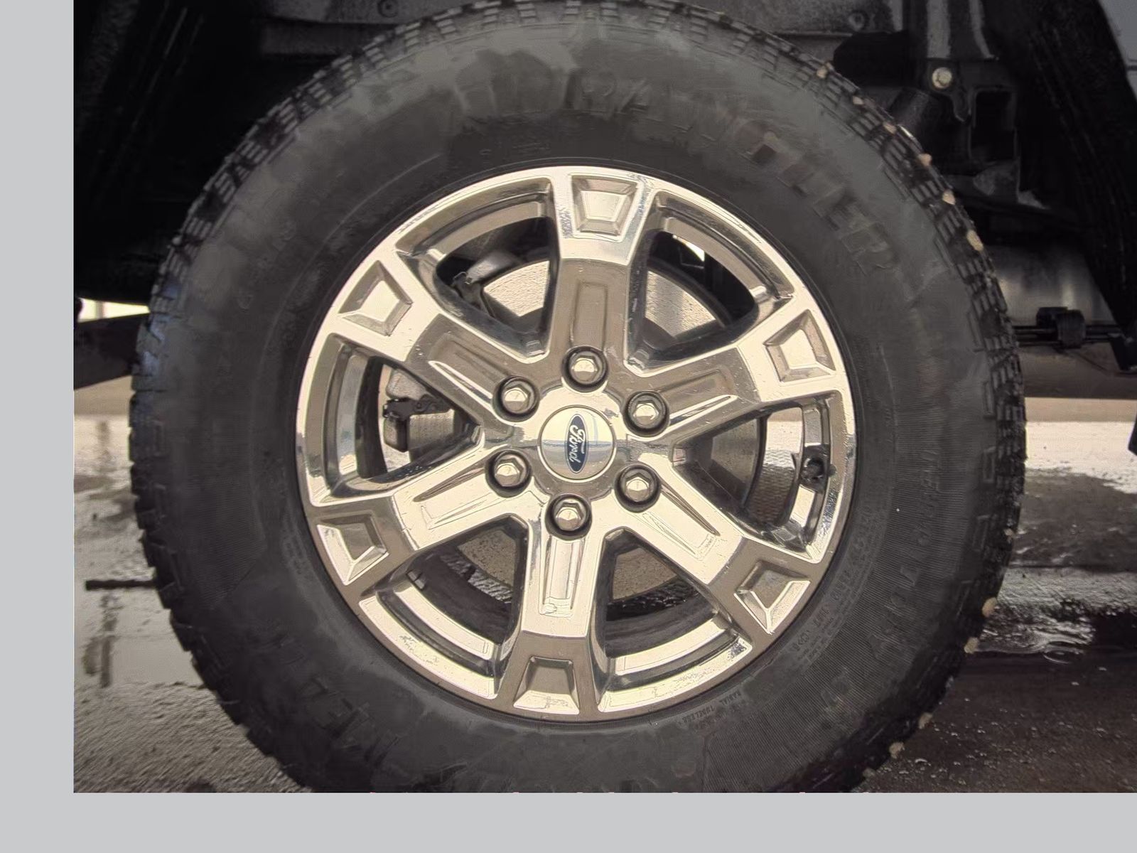 2022 Ford F-150 Hybrid Lariat AWD