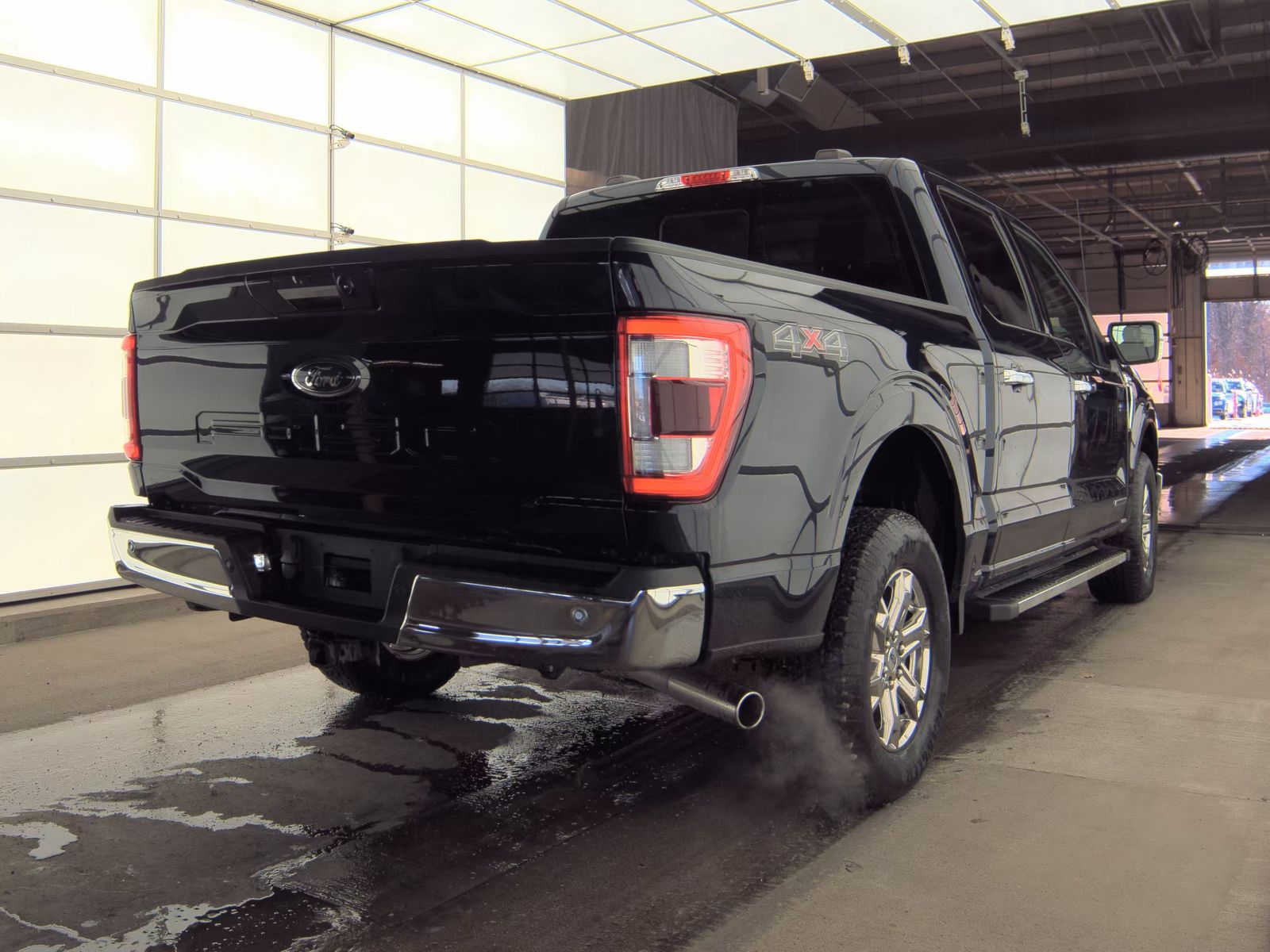 2022 Ford F-150 Hybrid Lariat AWD