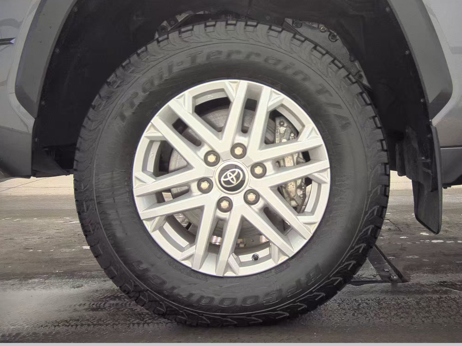 2023 Toyota Tundra SR5 AWD