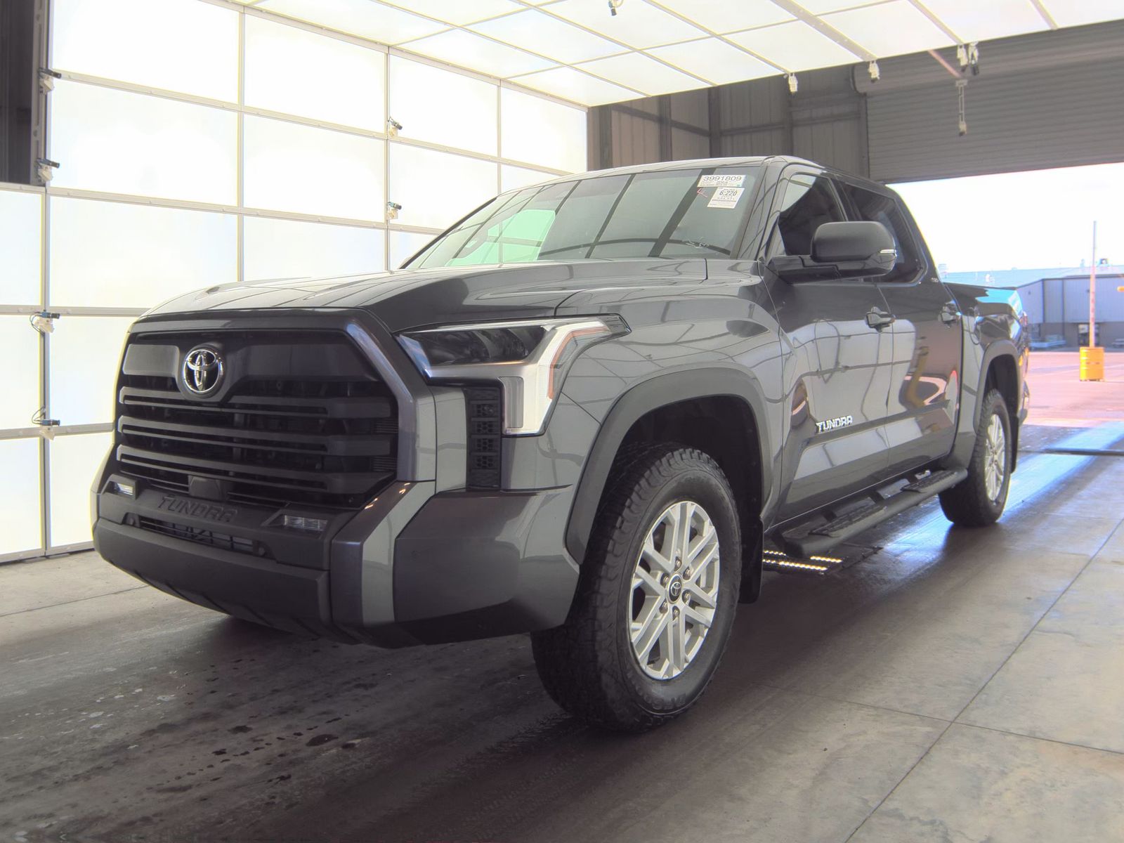 2023 Toyota Tundra SR5 AWD