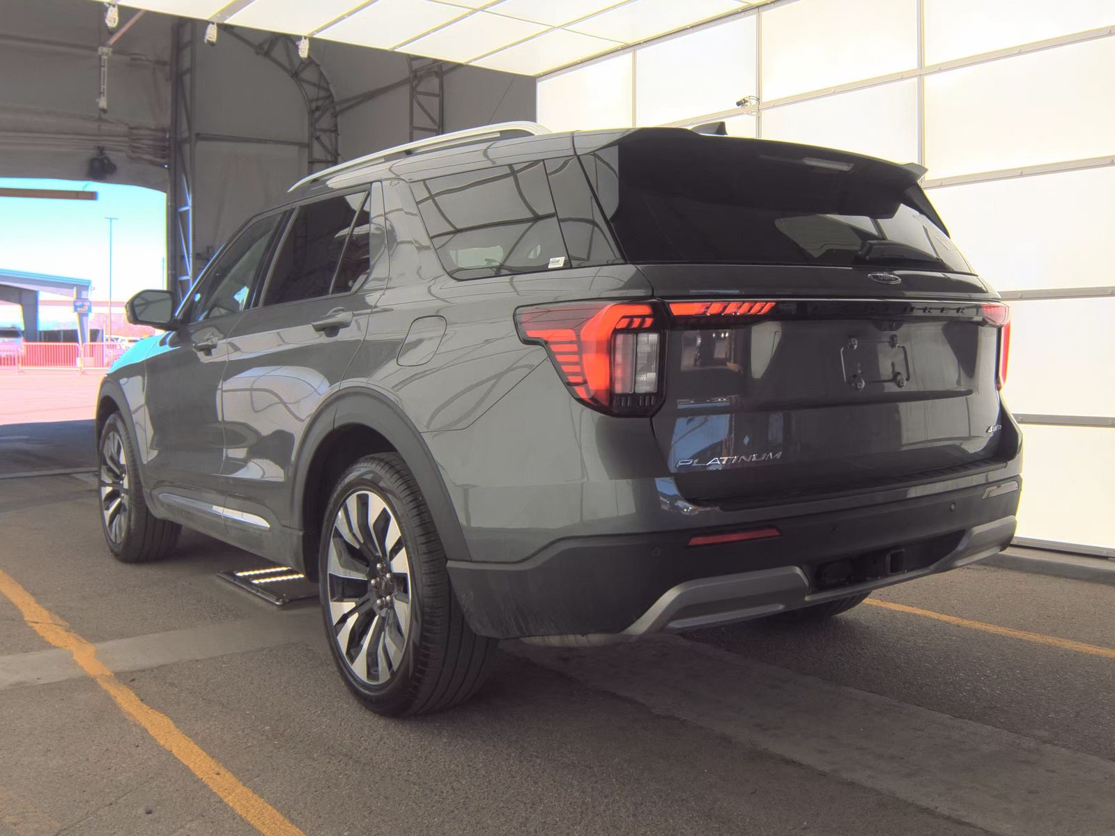2025 Ford Explorer Platinum AWD